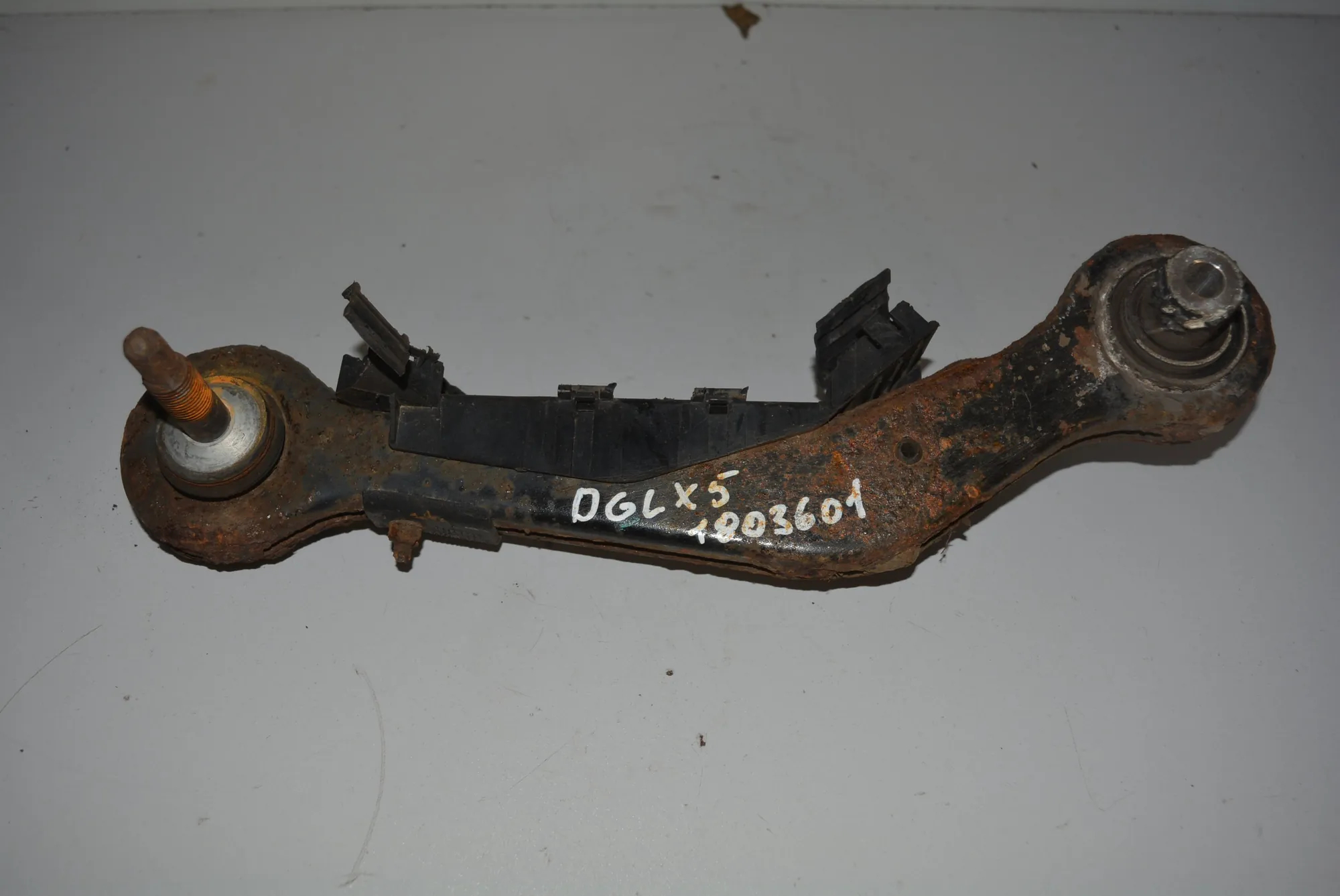 Rear Right Control Arm · BMW X5 (E53) 4.6 is 2002