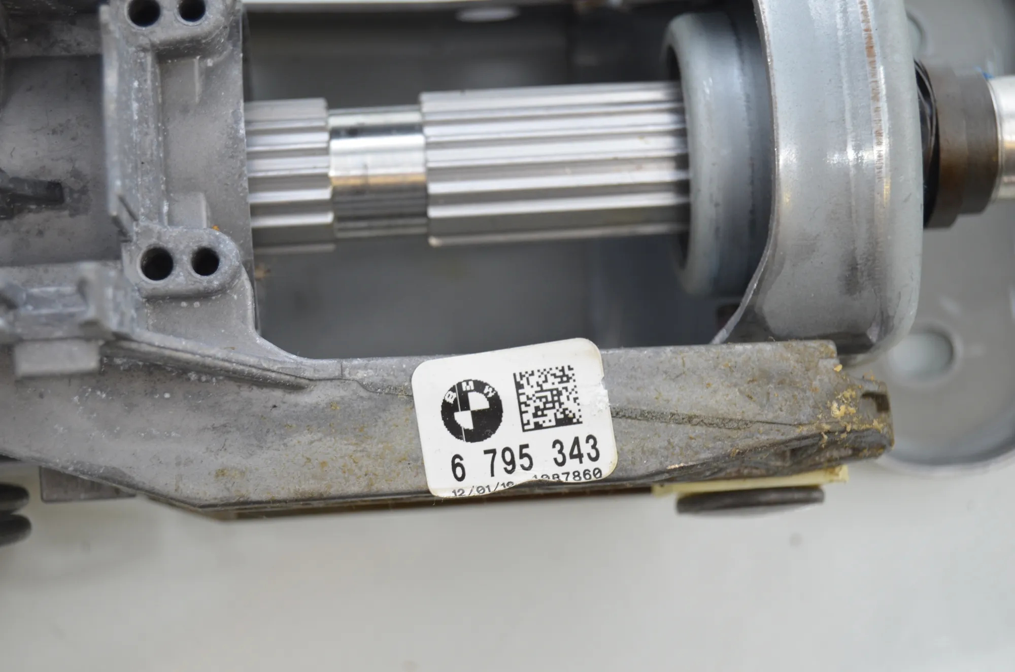 Steering Wheel Adjustment Mechanism – OEM 6795343 · BMW 5 Touring (F11) 530 d xDrive 2012 – 4