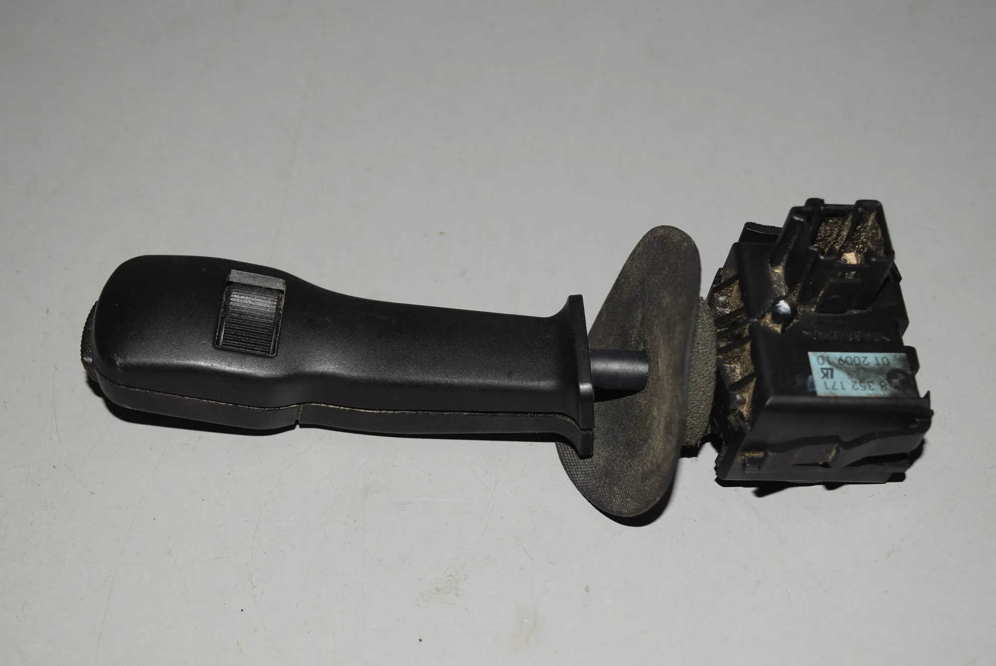 Indicator Wiper Stalk Switch – OEM 8352171 · BMW 5 (E39) BMW 5 (E39) 2000