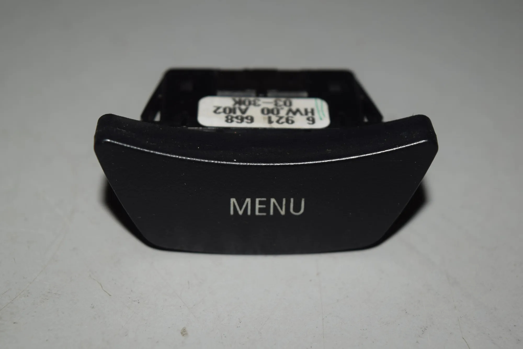 Switches – OEM 6921668 · BMW 5 (E60) BMW 5 (E60) 2004 – 4