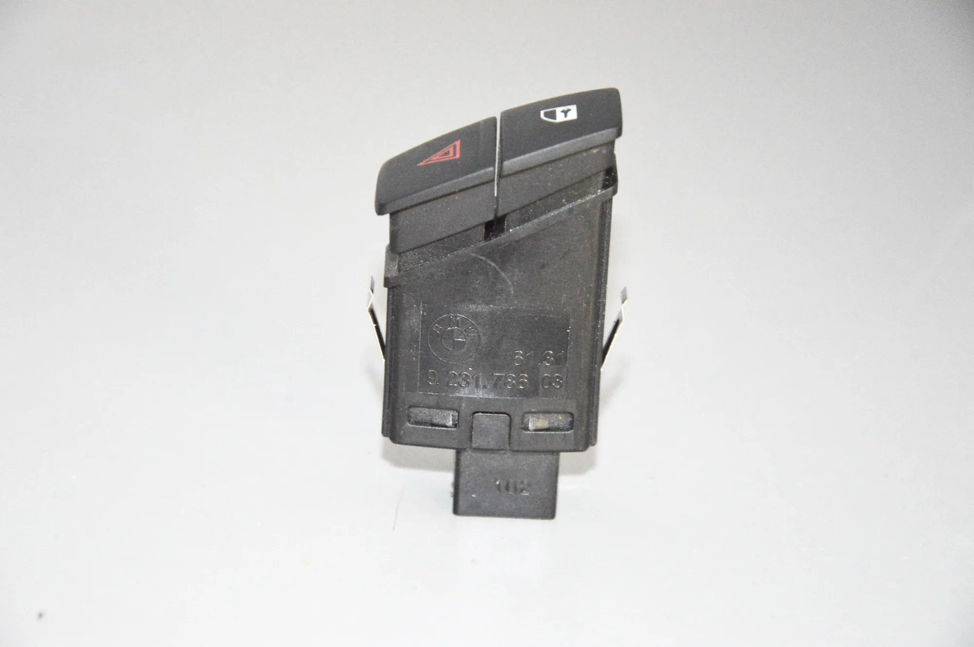 Switches – OEM 9231786 · BMW 3 (F30, F80) BMW 3 (F30, F80) 2011 – 2
