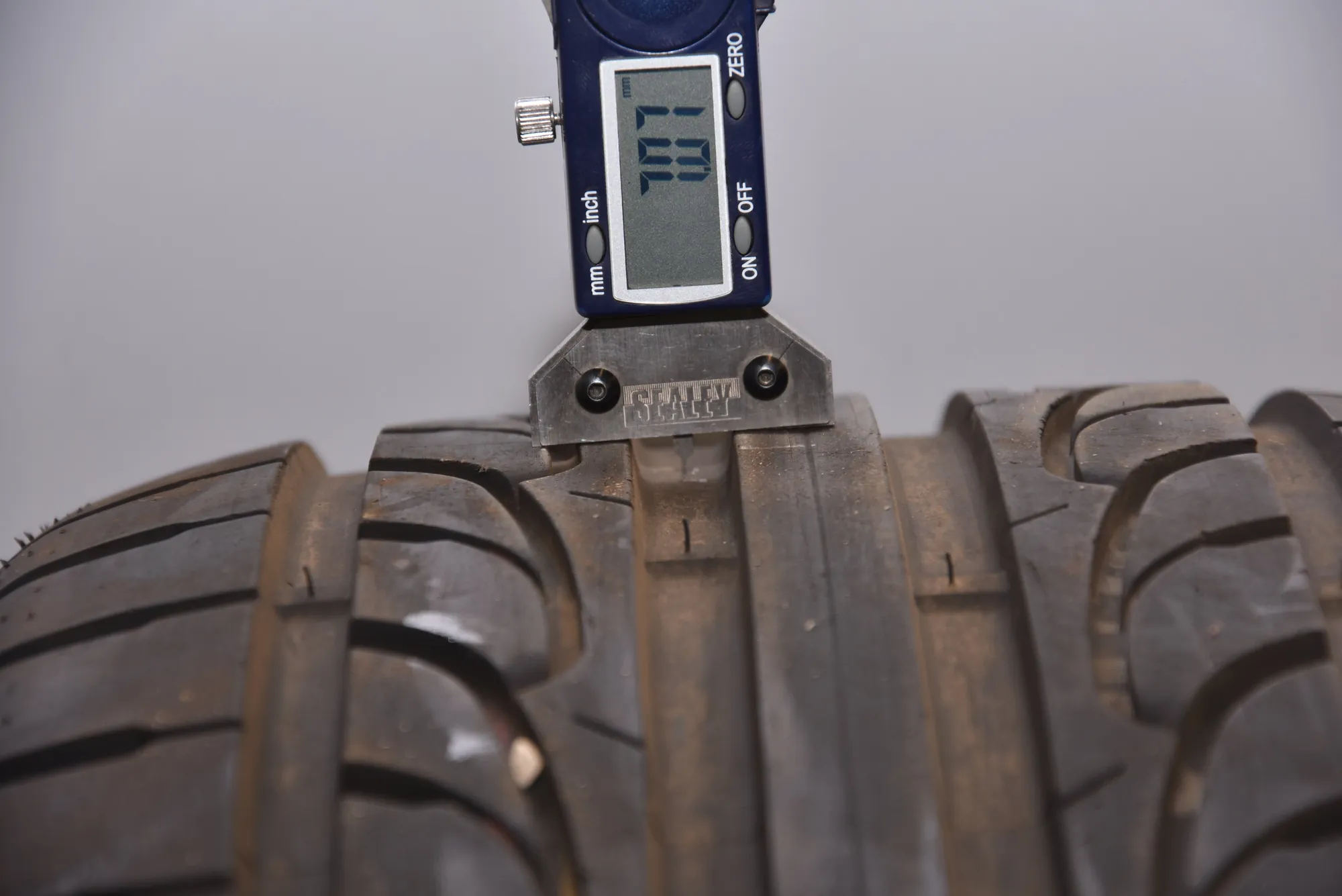Tire · BMW 5 (E60) BMW 5 (E60) 2003 – 2