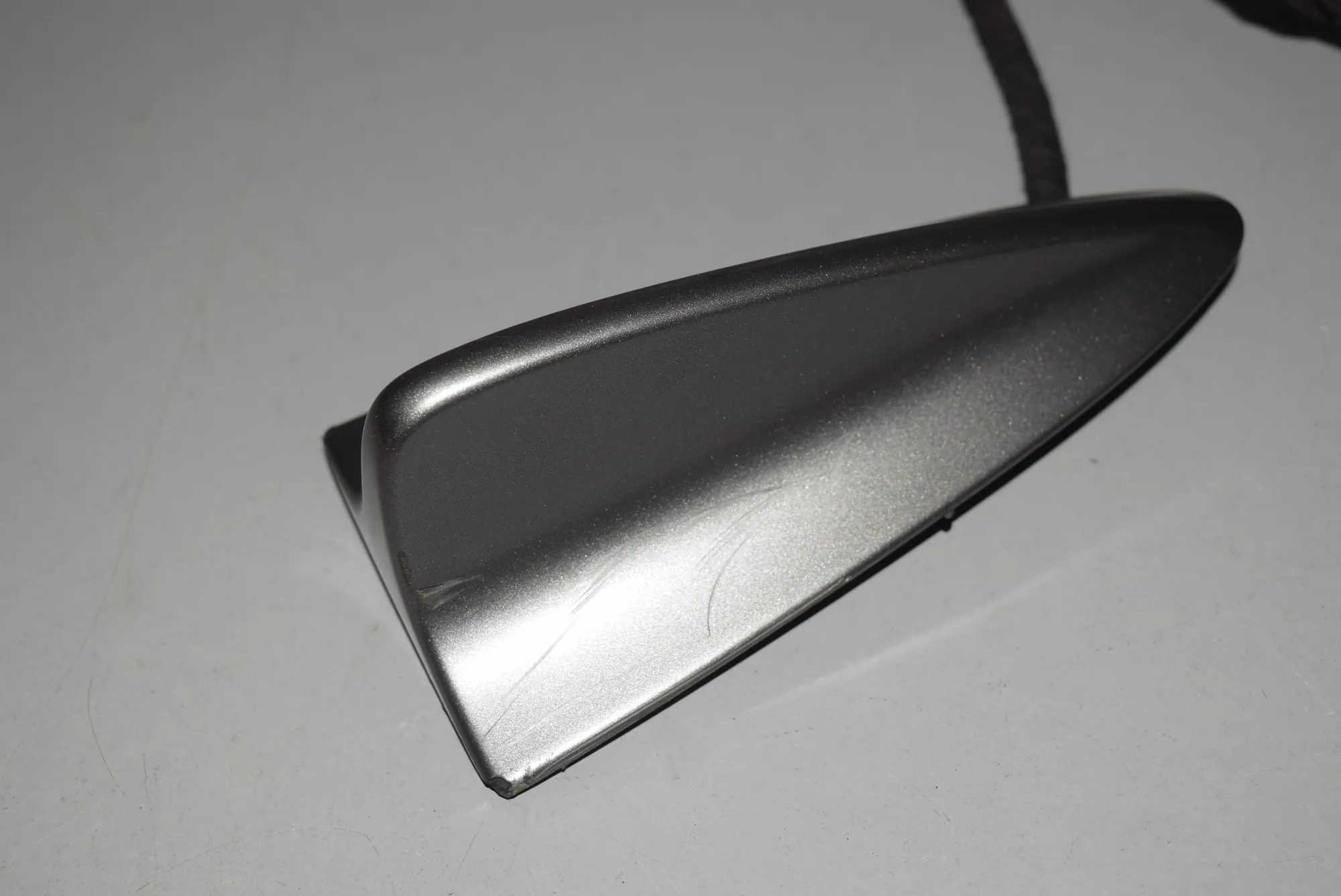 Antenna – OEM 6912252 · BMW 7 (E65, E66, E67) BMW 7 (E65, E66, E67) 2002