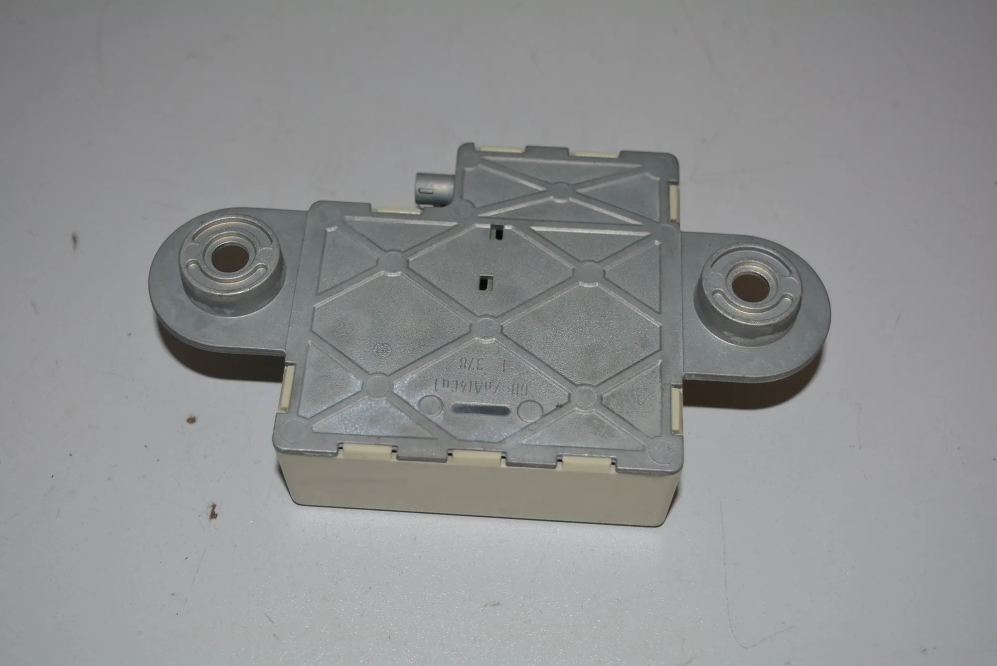 Other Control Units – OEM 6935024 · BMW 7 (E65, E66, E67) BMW 7 (E65, E66, E67) 730 Ld 2005 – 3