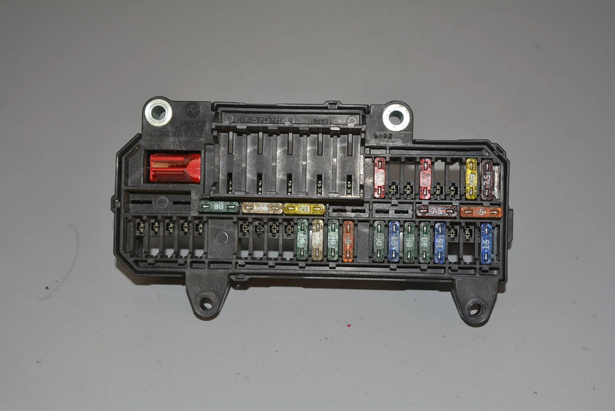Fuse Box – OEM 6900583 · BMW 7 (E65, E66, E67) BMW 7 (E65, E66, E67) 730 Ld 2005