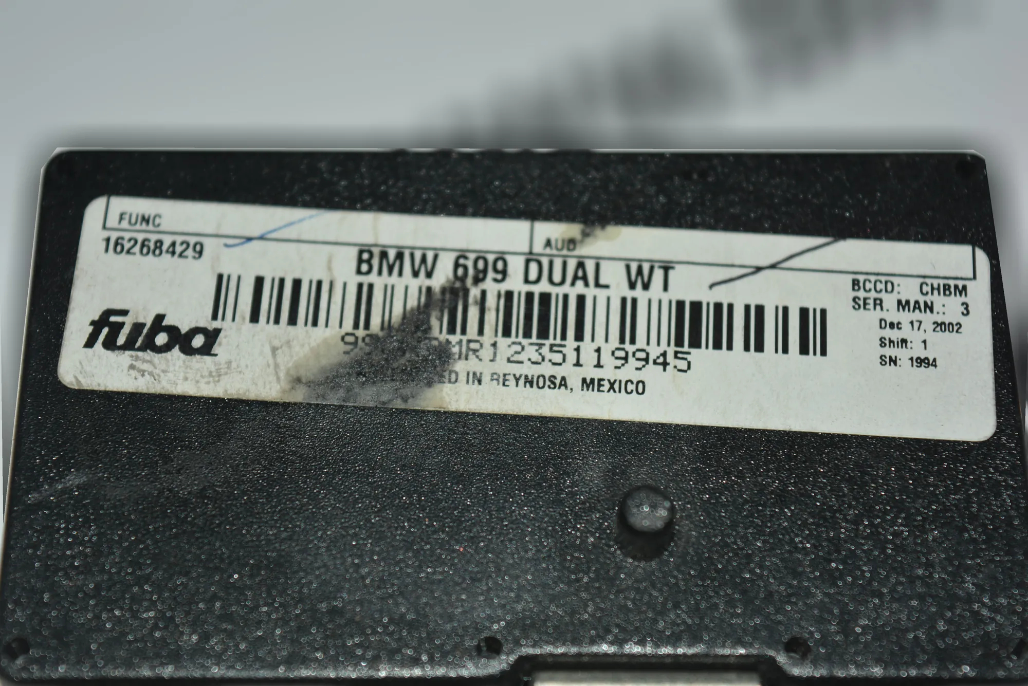 Antenna Amplifier – OEM 8380944 · BMW 3 (E46) 330 i 2003 – 3