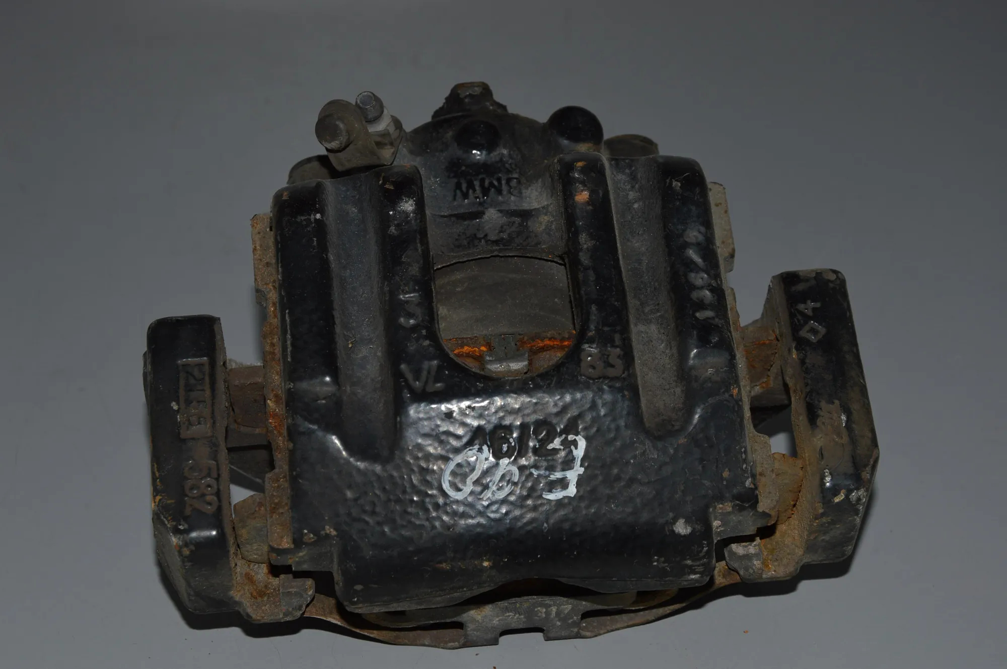 Rear Left Brake Caliper – OEM NA · BMW 3 (E90) BMW 3 (E90) M3 2008