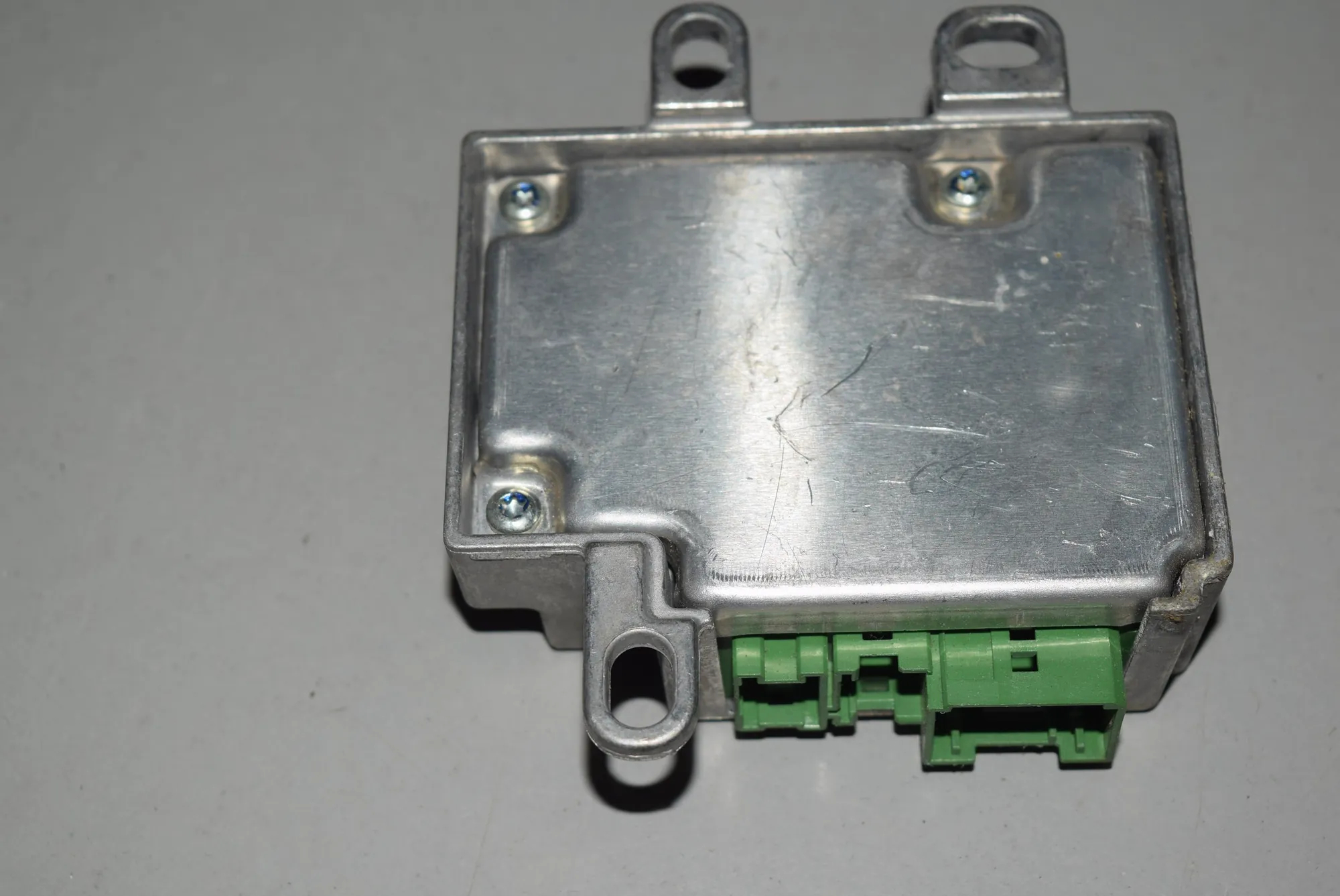 SRS Control Unit – OEM 6960219 · BMW 7 (E65, E66, E67) BMW 7 (E65, E66, E67) 2002 – 3