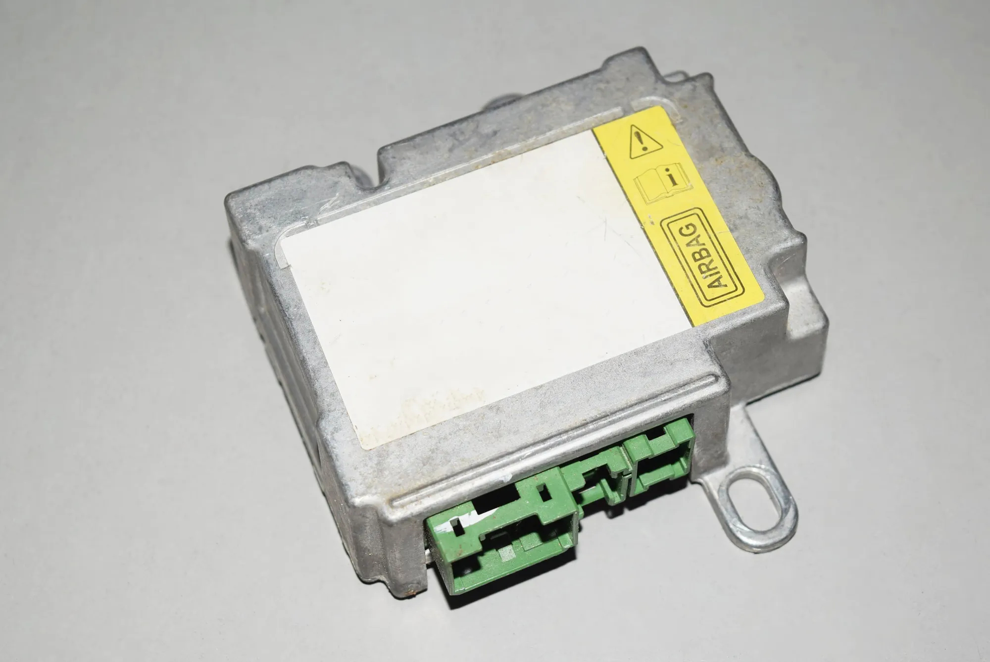 SRS Control Unit – OEM 6960219 · BMW 7 (E65, E66, E67) BMW 7 (E65, E66, E67) 2002