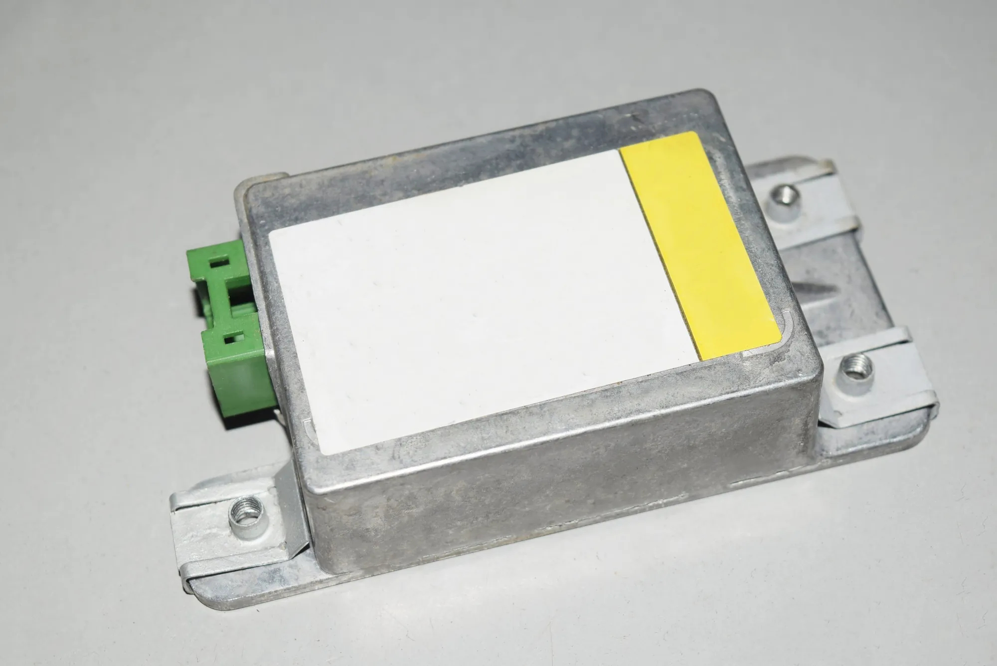 SRS Control Unit – OEM 6960221 · BMW 7 (E65, E66, E67) BMW 7 (E65, E66, E67) 2002