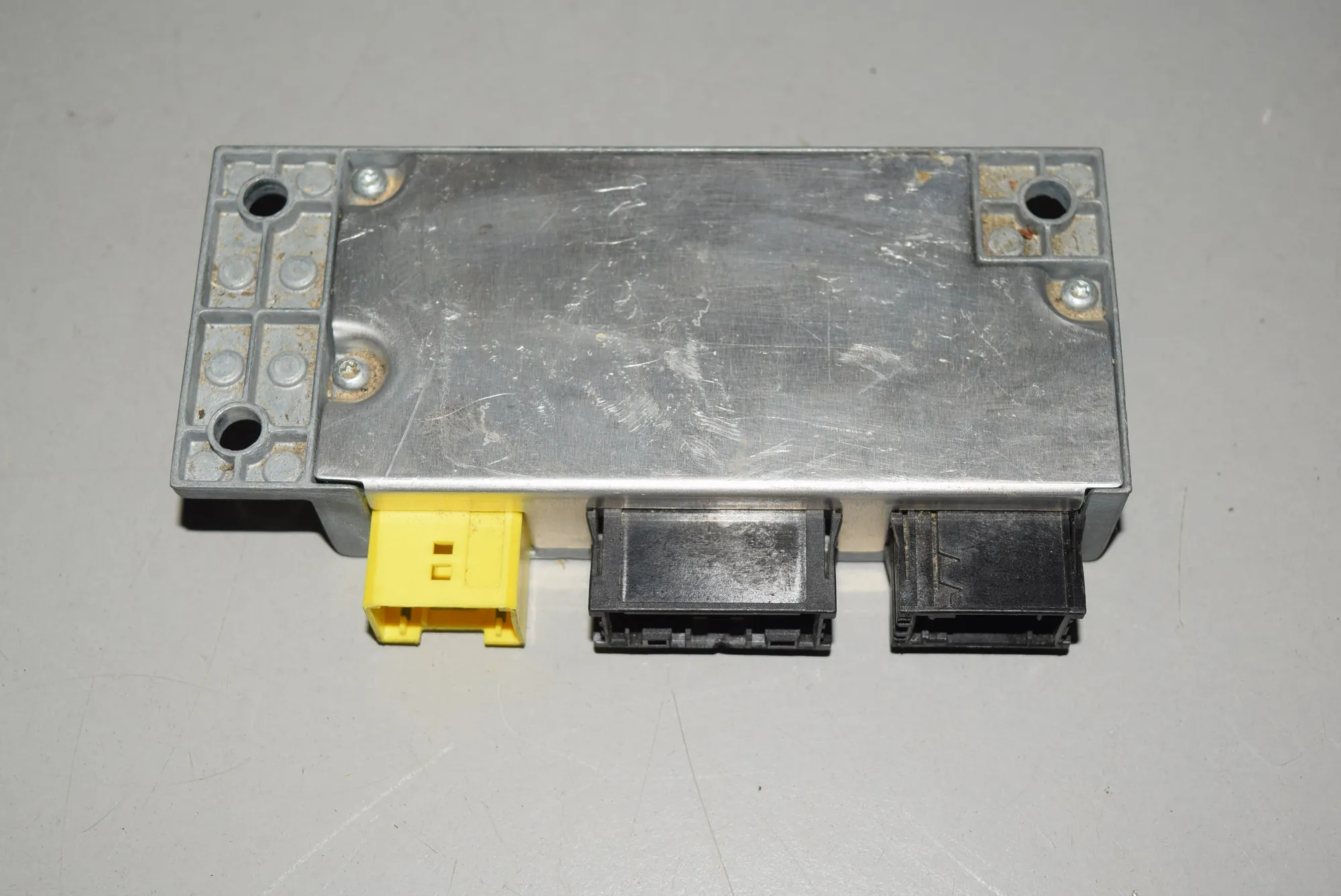 SRS Control Unit – OEM 6960226 · BMW 7 (E65, E66, E67) BMW 7 (E65, E66, E67) 2005 – 3
