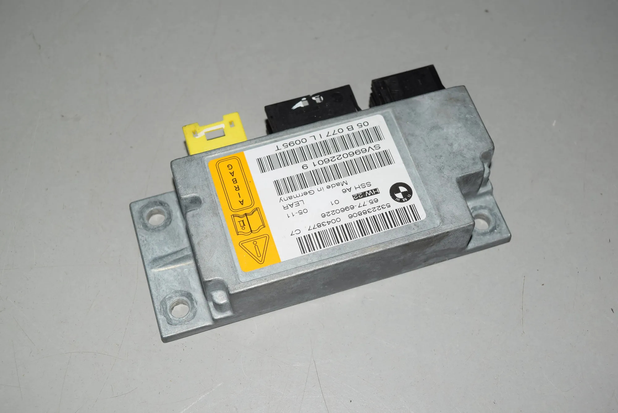 SRS Control Unit – OEM 6960226 · BMW 7 (E65, E66, E67) BMW 7 (E65, E66, E67) 2005 – 2
