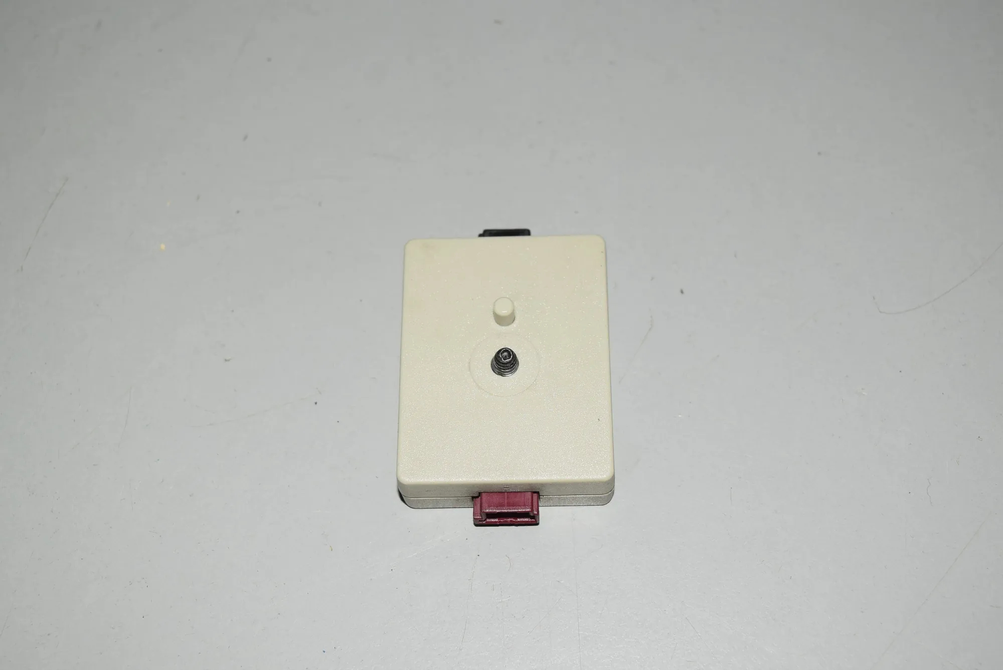 Antenna Amplifier – OEM 6932644 · BMW 3 (E90) BMW 3 (E90) 320 d 2005 – 3