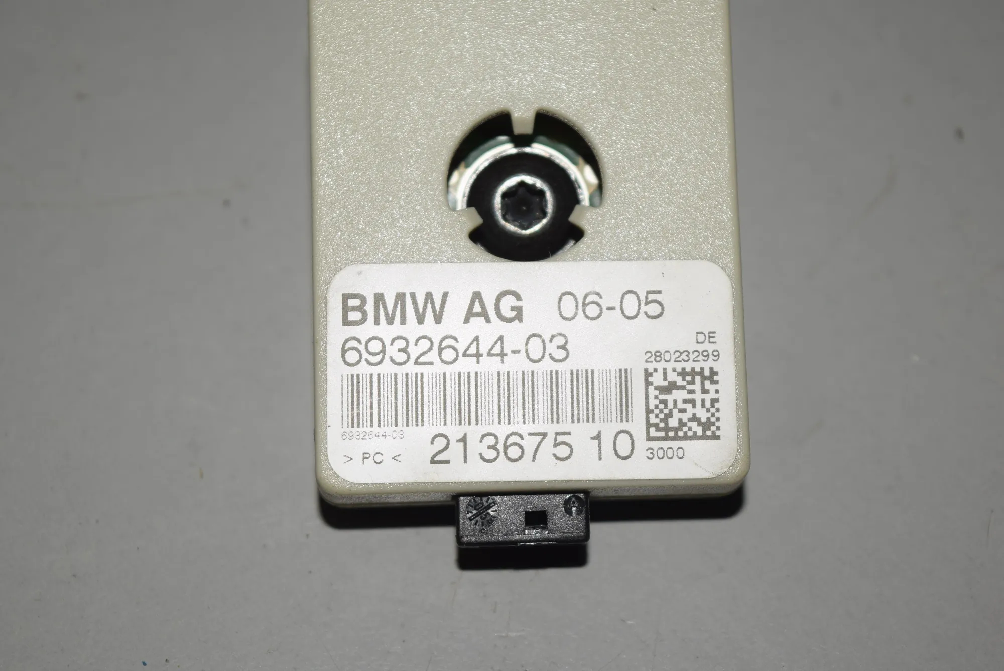 Antenna Amplifier – OEM 6932644 · BMW 3 (E90) BMW 3 (E90) 320 d 2005 – 4