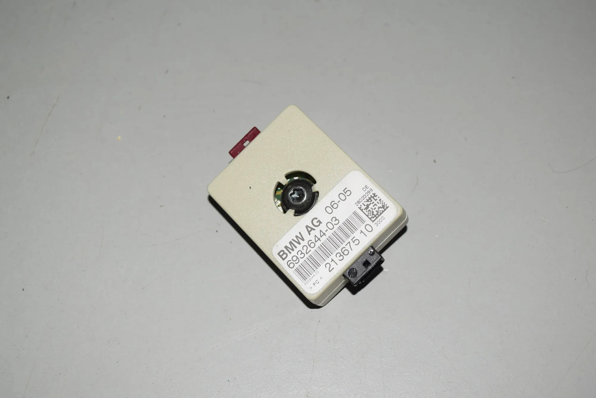 Antenna Amplifier – OEM 6932644 · BMW 3 (E90) BMW 3 (E90) 320 d 2005