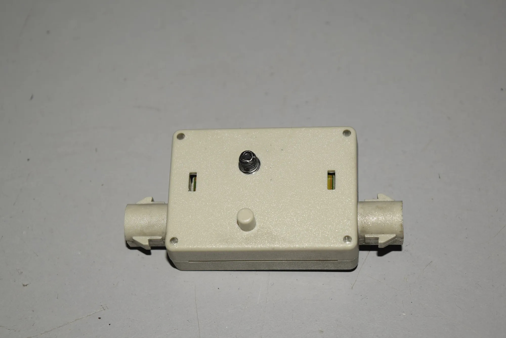 Antenna Amplifier – OEM 6990090 · BMW 3 (E90) BMW 3 (E90) 320 d 2005 – 3