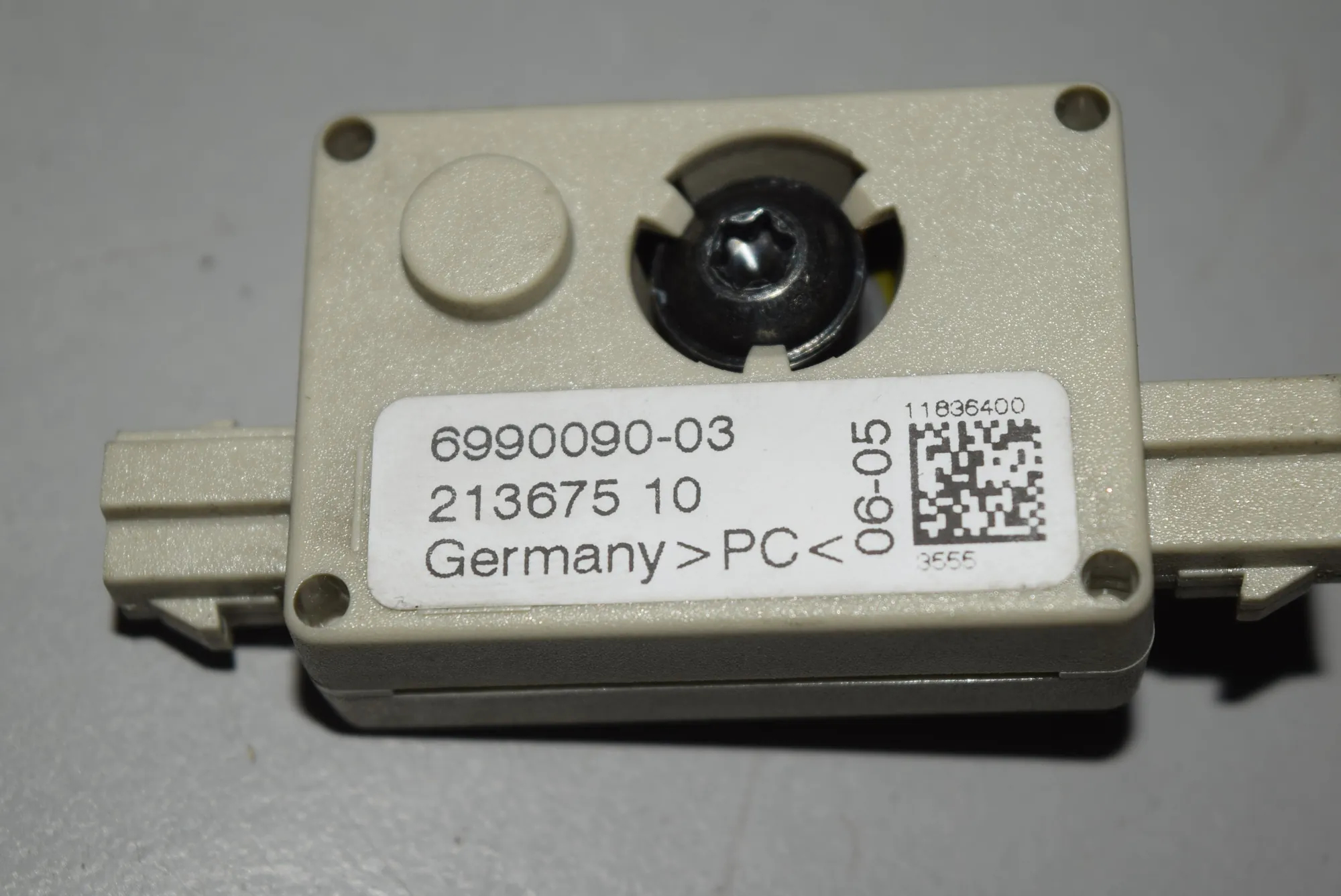 Antenna Amplifier – OEM 6990090 · BMW 3 (E90) BMW 3 (E90) 320 d 2005 – 4