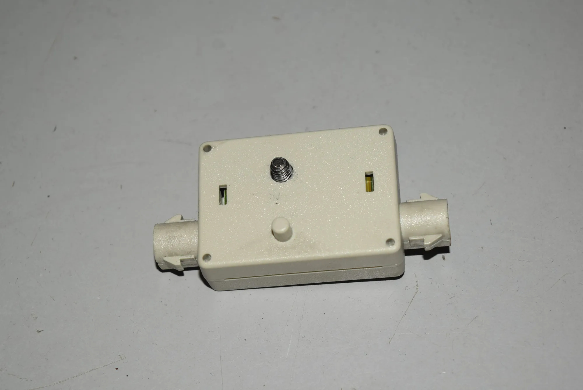 Antenna Amplifier – OEM 6990090 · BMW 3 (E90) BMW 3 (E90) 320 d 2005 – 4