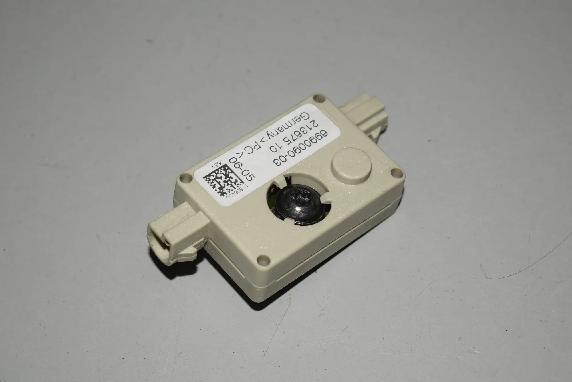 Antenna Amplifier – OEM 6990090 · BMW 3 (E90) BMW 3 (E90) 320 d 2005