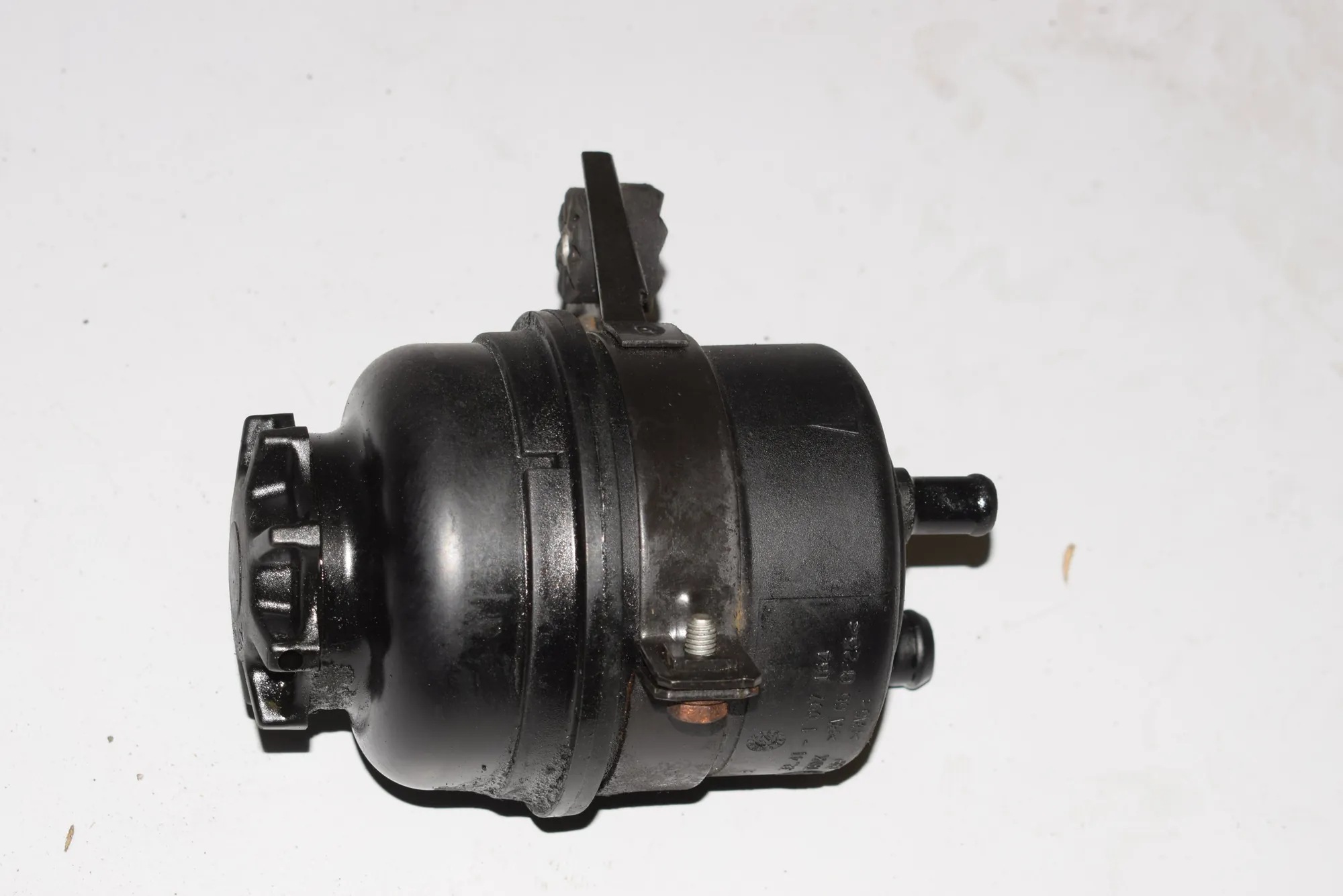 Power Steering Pump Tank – OEM 1097164 · BMW 3 (E46) 318 i 2001 – 3