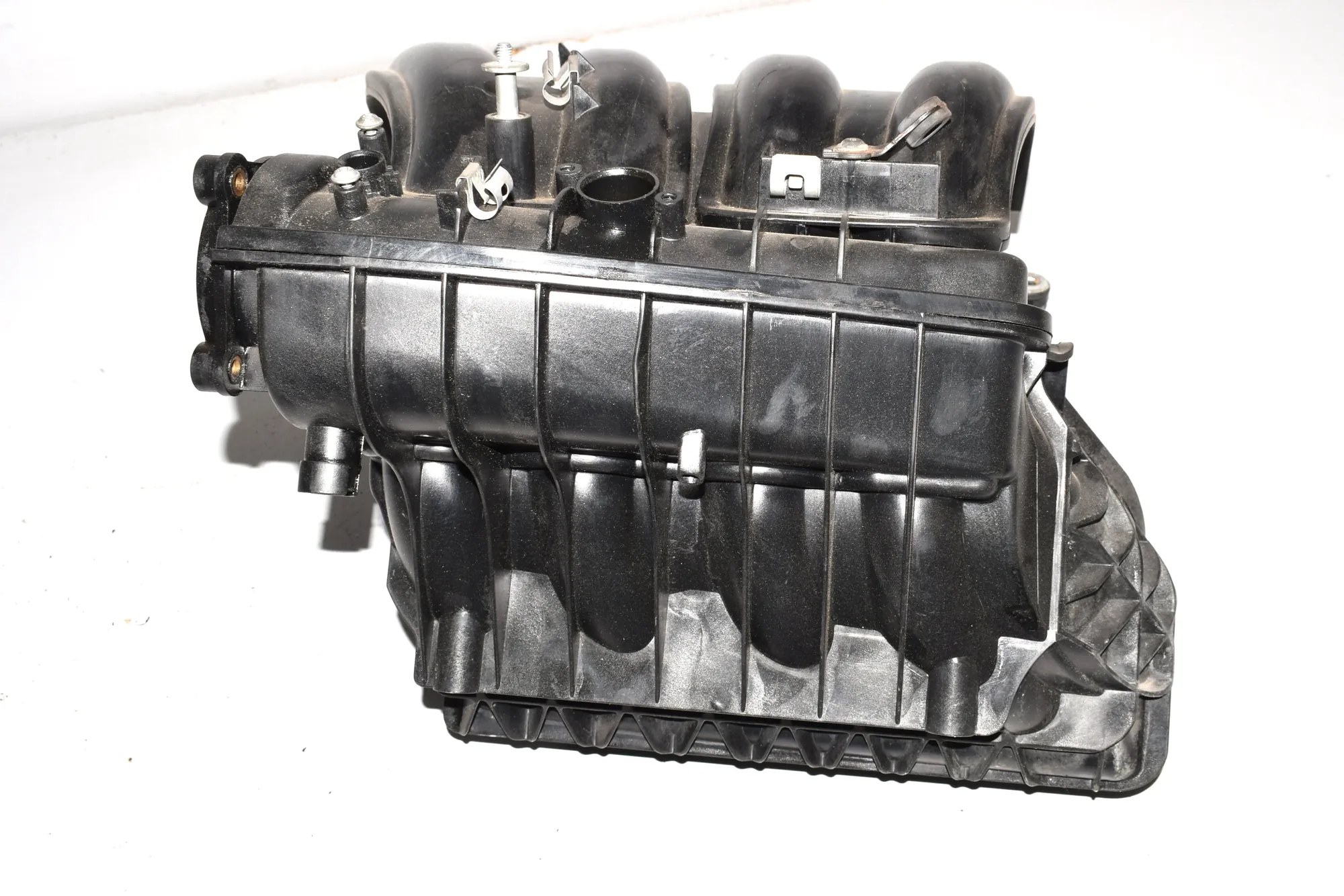 Intake Manifold – OEM 1437939 · BMW 3 (E46) 318 i 2001 – 5