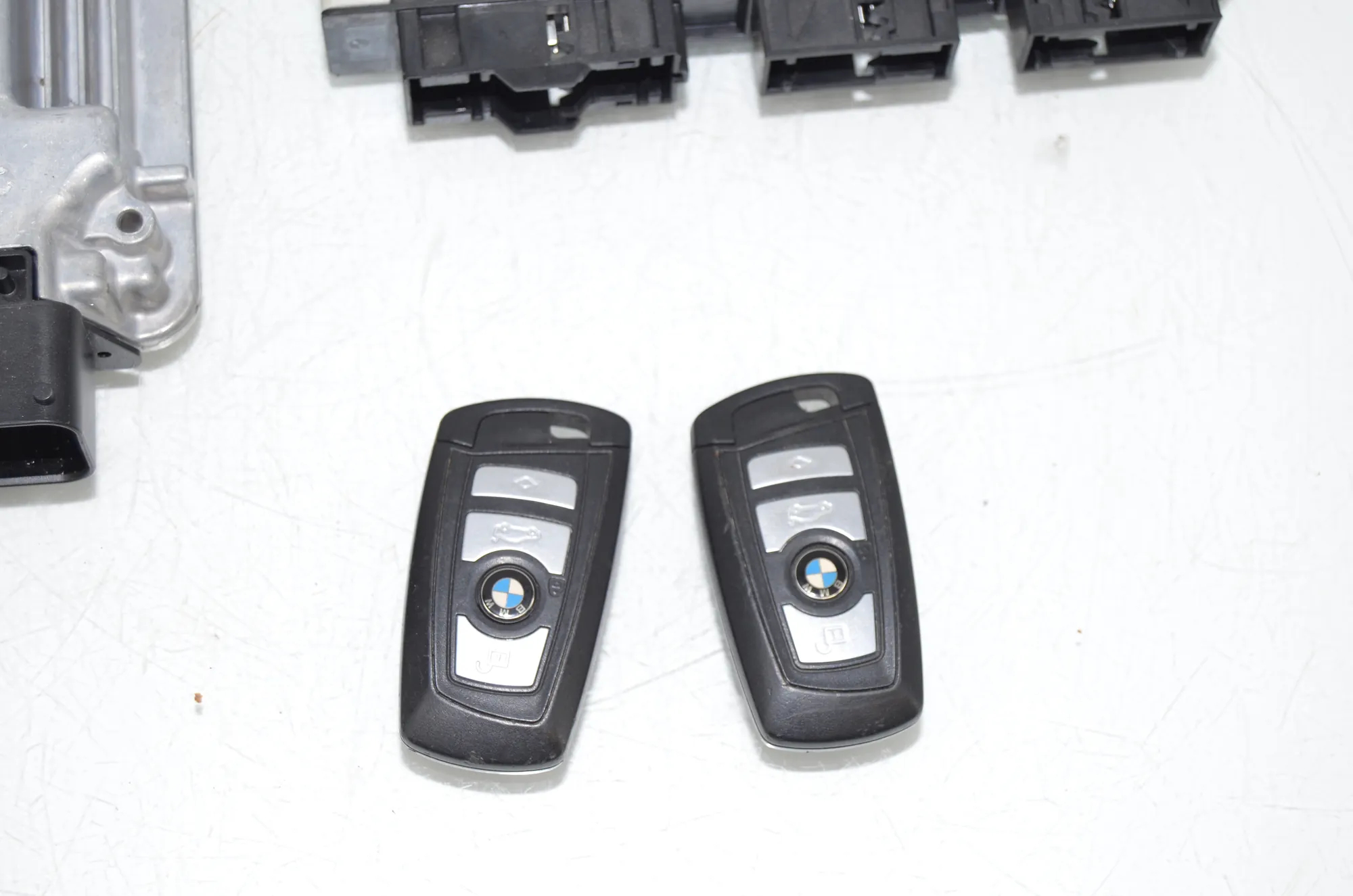 Engine Ignition ECU Set – OEM 8518479 · BMW 5 Touring (F11) 530 d xDrive 2012 – 2