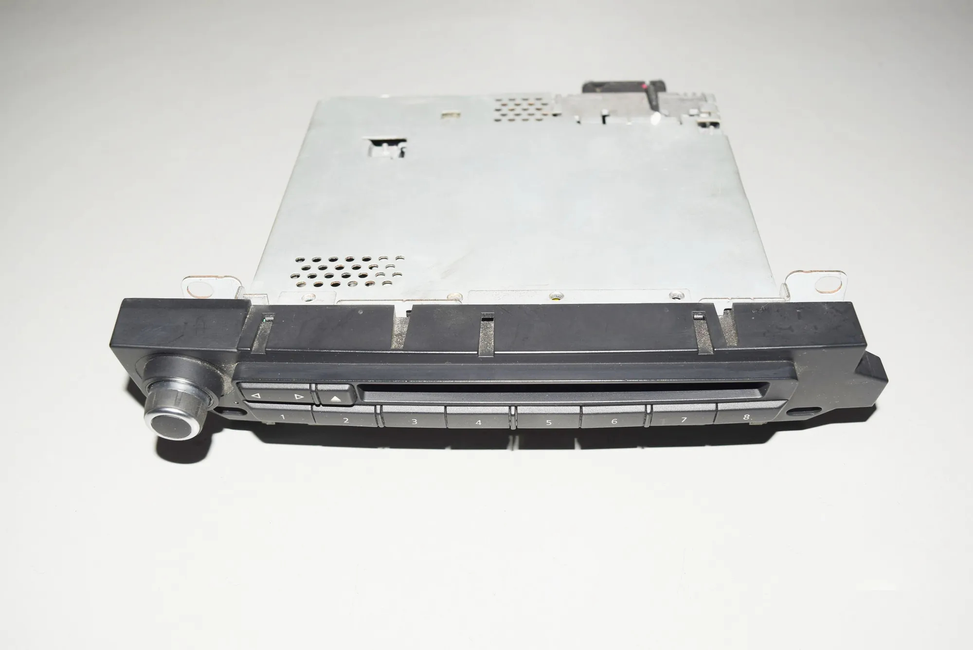Music Radio CD Player Head Unit – OEM 9192680 · BMW 5 Touring (E61) BMW 5 Touring (E61) 520 i 2008