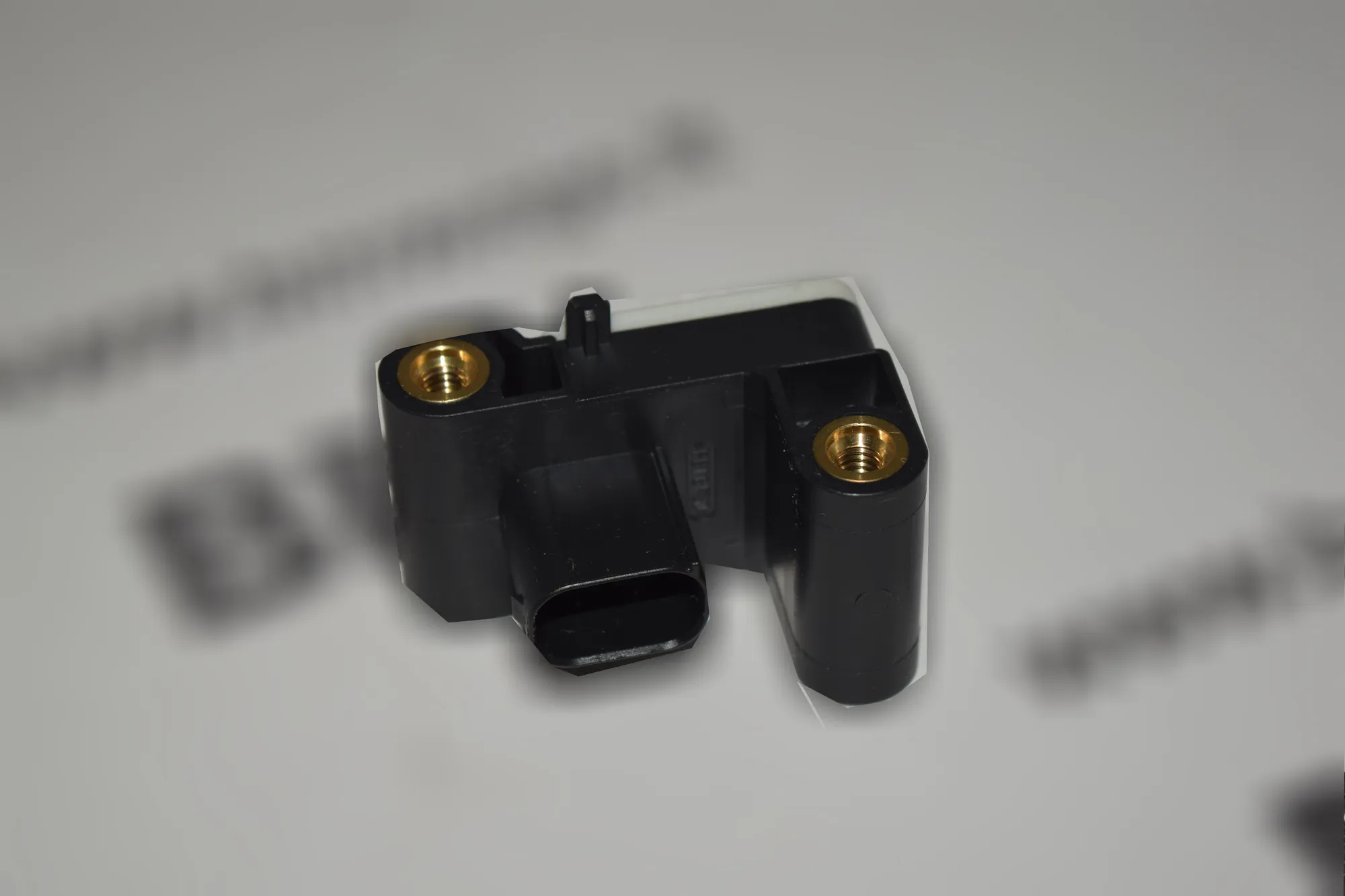 Right Side Impact Sensor – OEM 6911003 · BMW 3 (E90) 318 i 2006 – 3