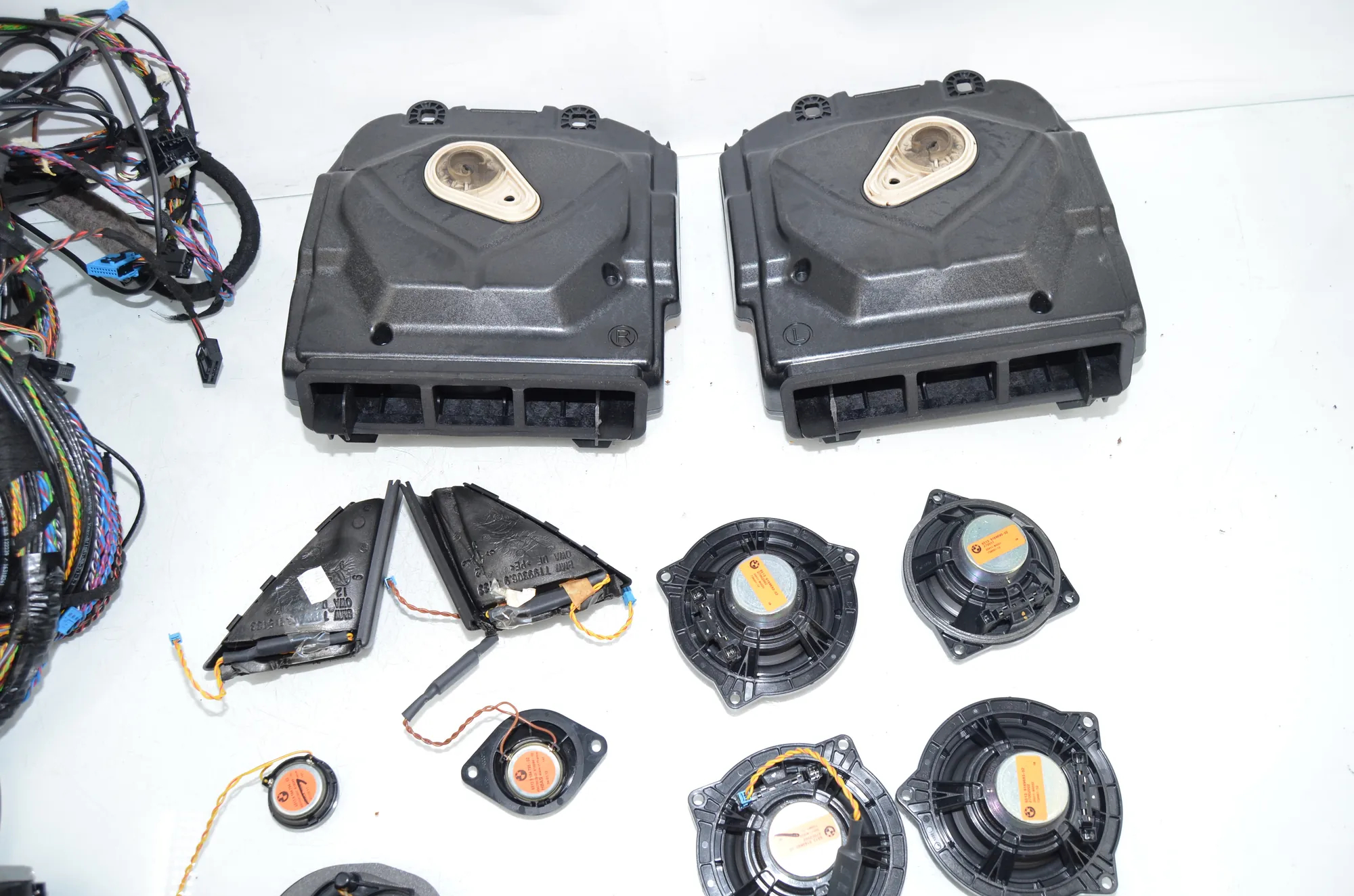Sound Audio System Set – OEM 9239148 · BMW 5 Touring (F11) 530 d xDrive 2012 – 4