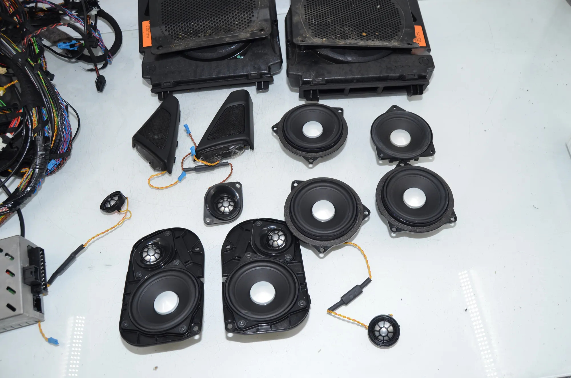 Sound Audio System Set – OEM 9239148 · BMW 5 Touring (F11) 530 d xDrive 2012 – 3