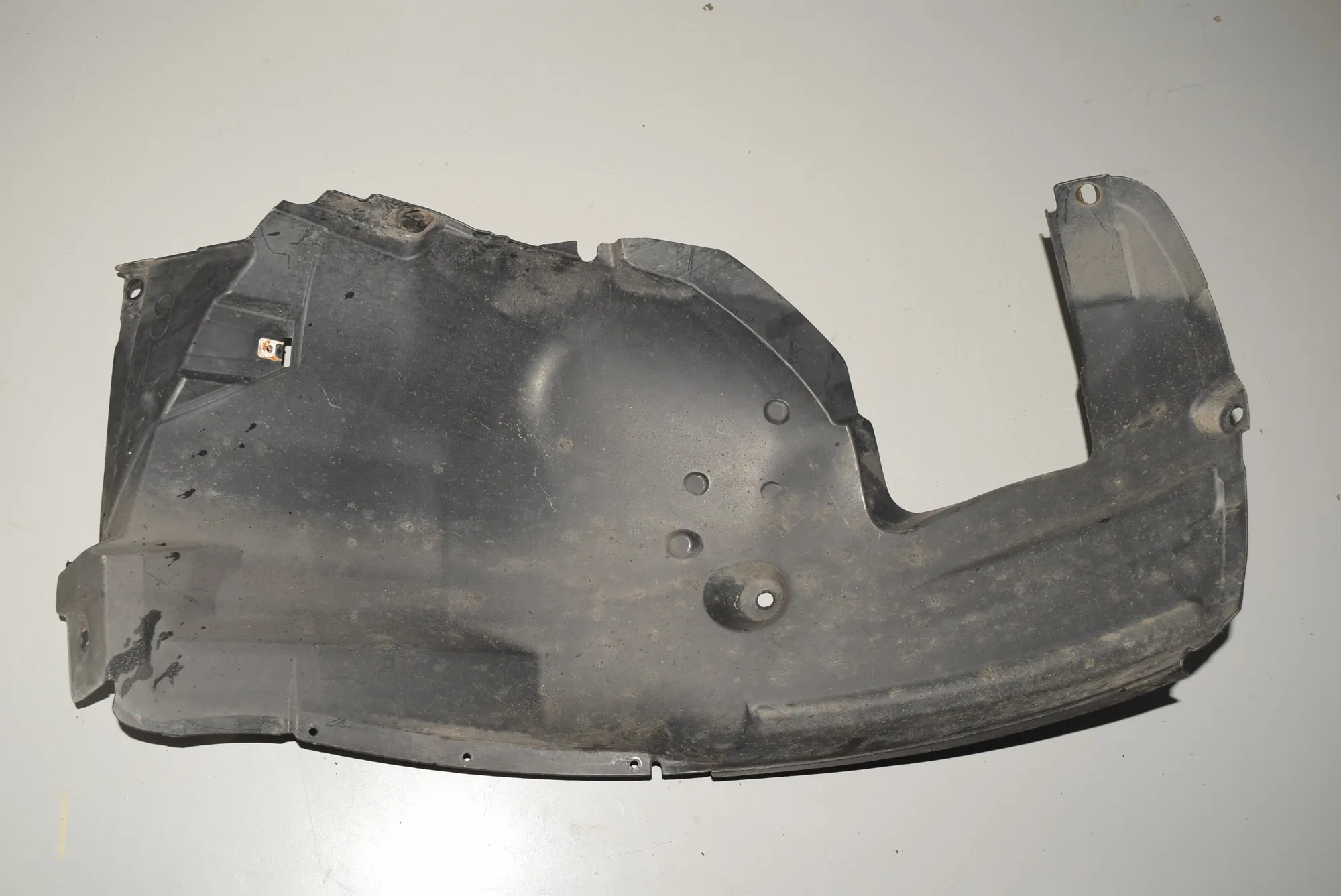 Front Left Arch Liner Rear Part · BMW 3 (E90) 318 i 2006