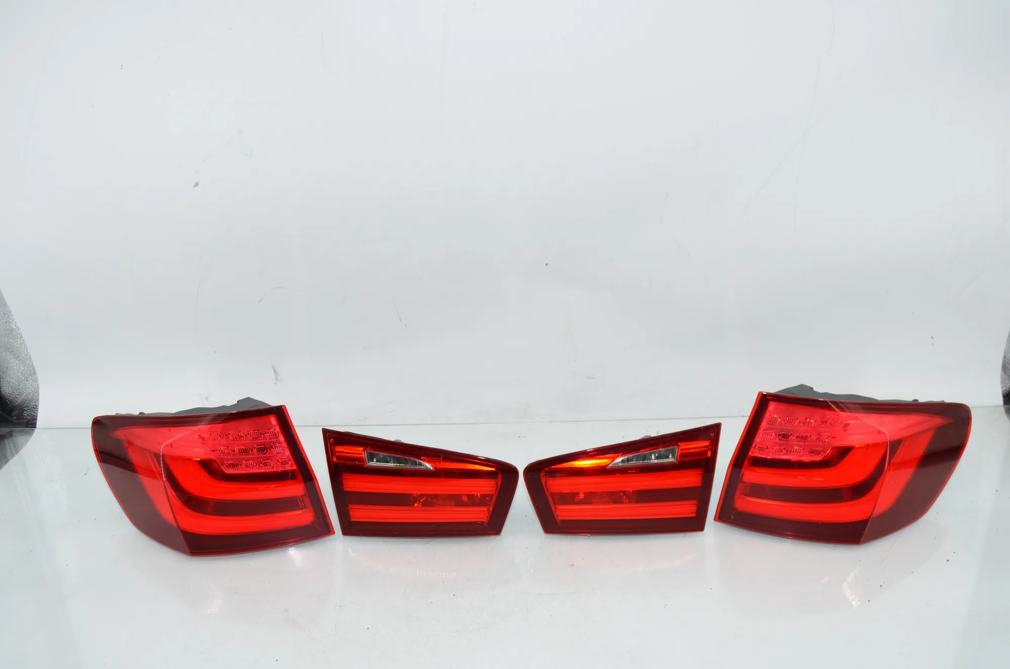 Rear Tail Light Set – OEM 7203227 · BMW 5 Touring (F11) 530 d xDrive 2012