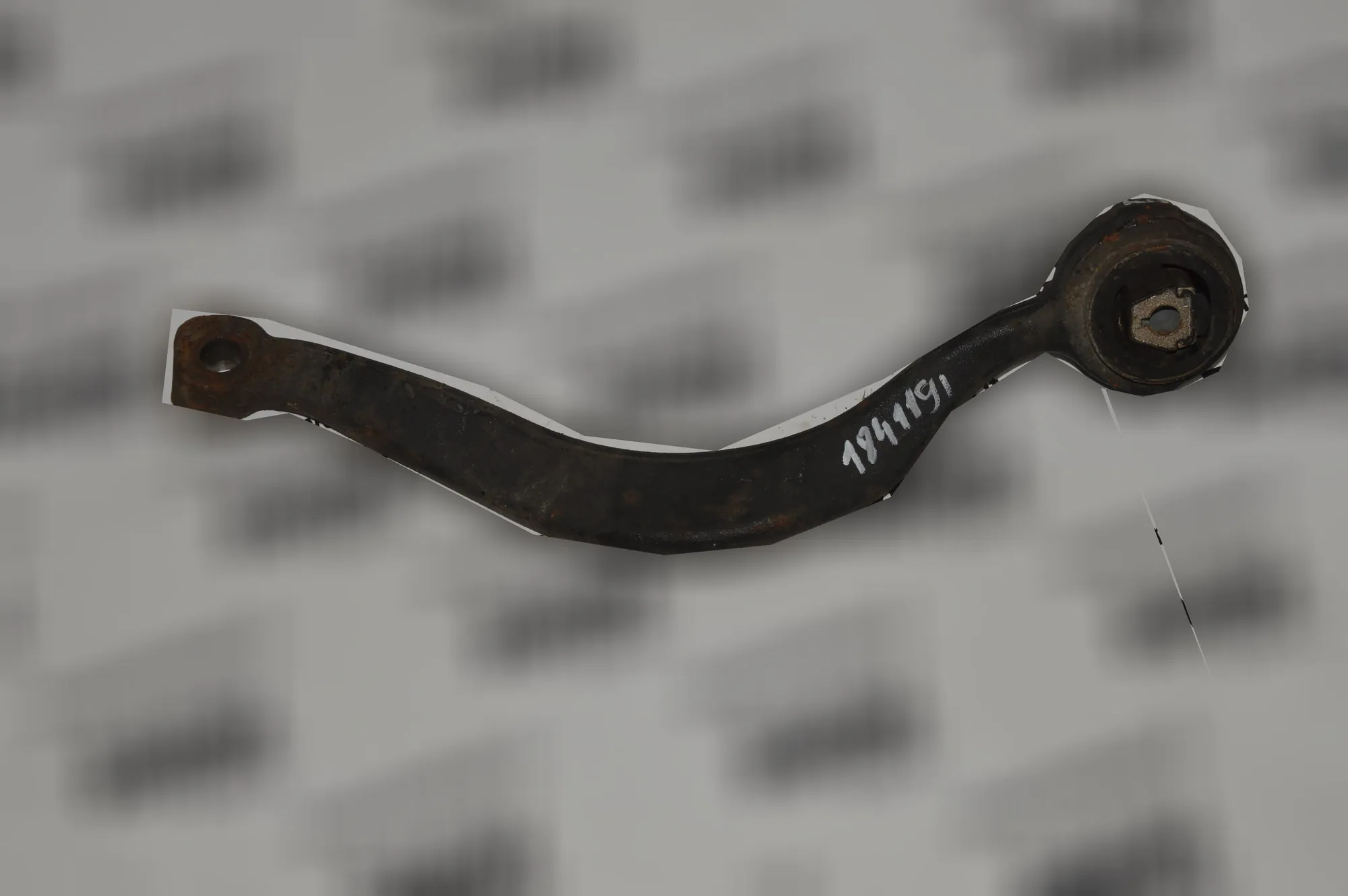 Front Left Curved Control Arm · BMW X5 (E53) 4.6 is 2002