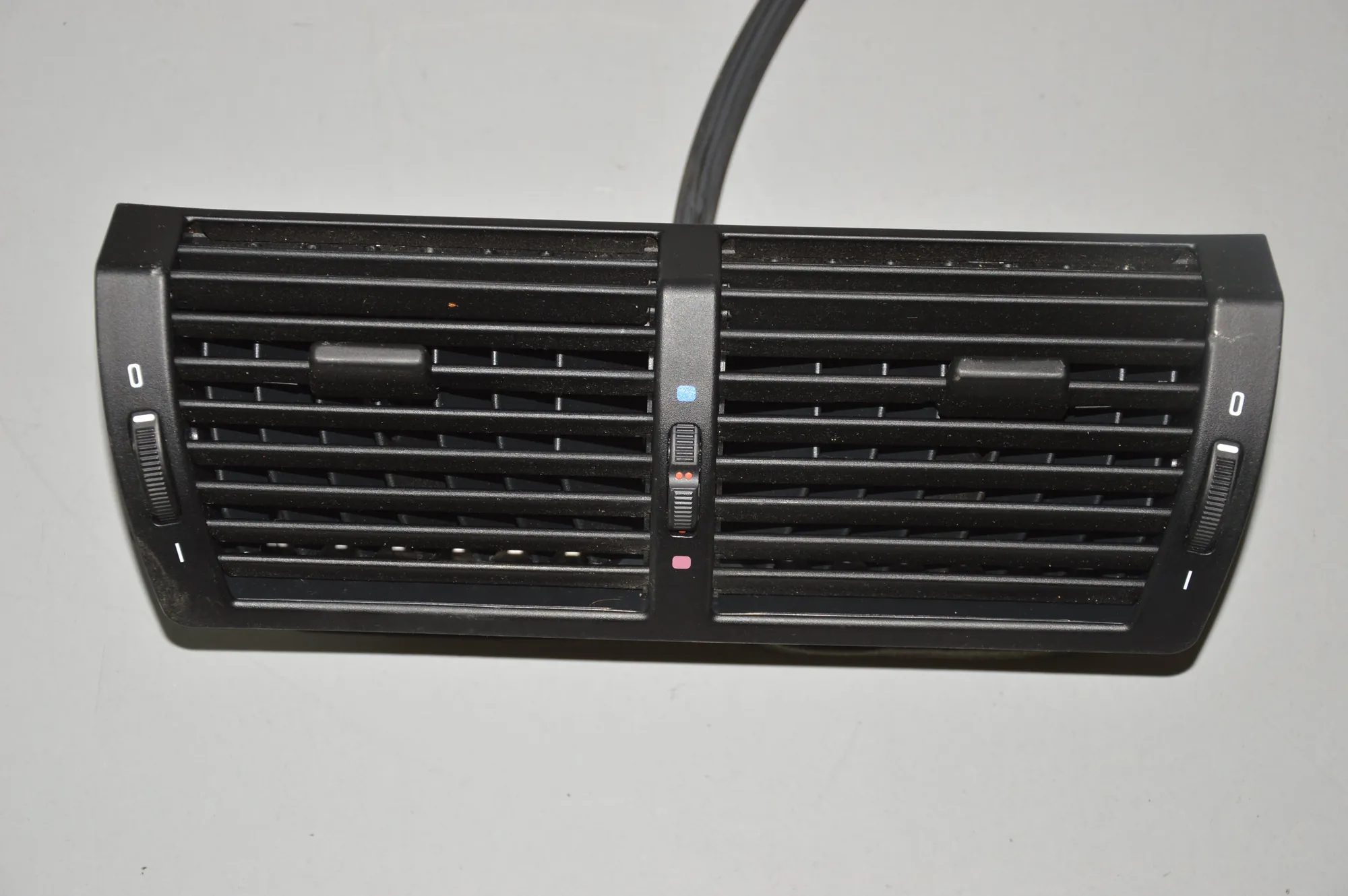 Dashboard Air Vents – OEM 8402221 · BMW X5 (E53) 4.6 is 2002 – 2