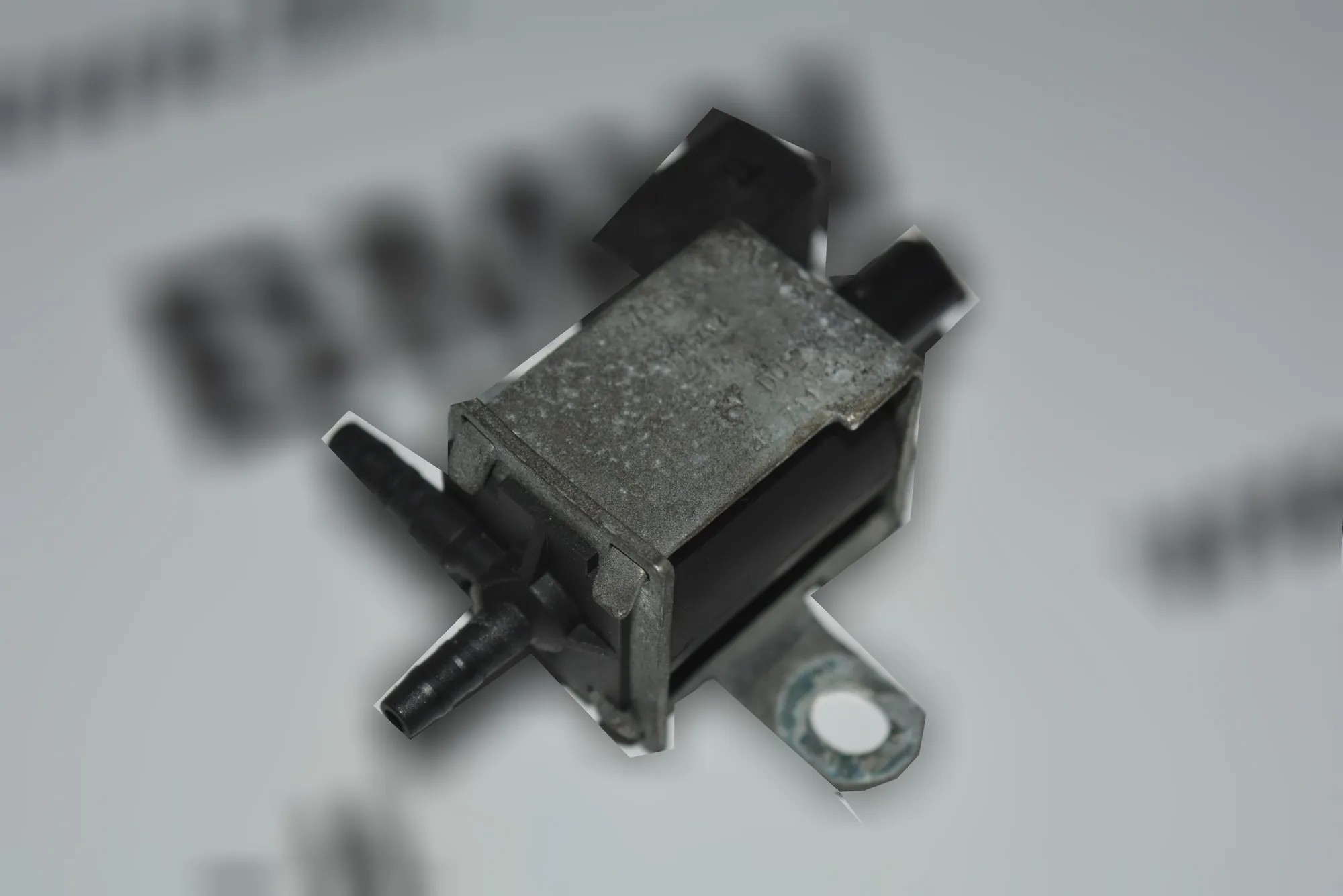 Solenoid Valve – OEM 1742711 · BMW X5 (E53) 4.6 is 2002