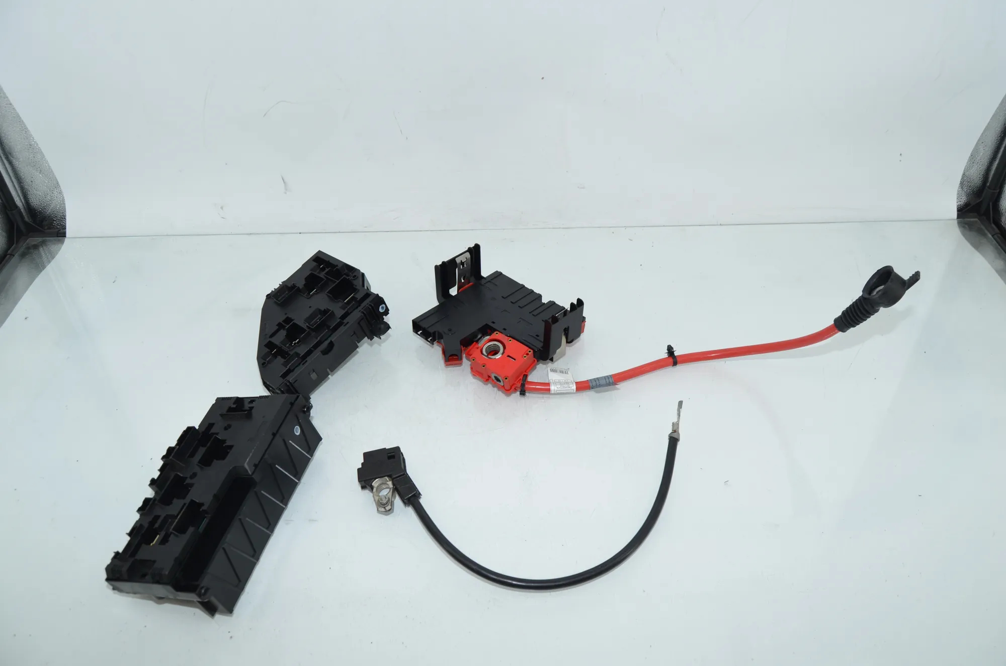 Fuse Box – OEM 9252813 · BMW 5 Touring (F11) 530 d xDrive 2012 – 4