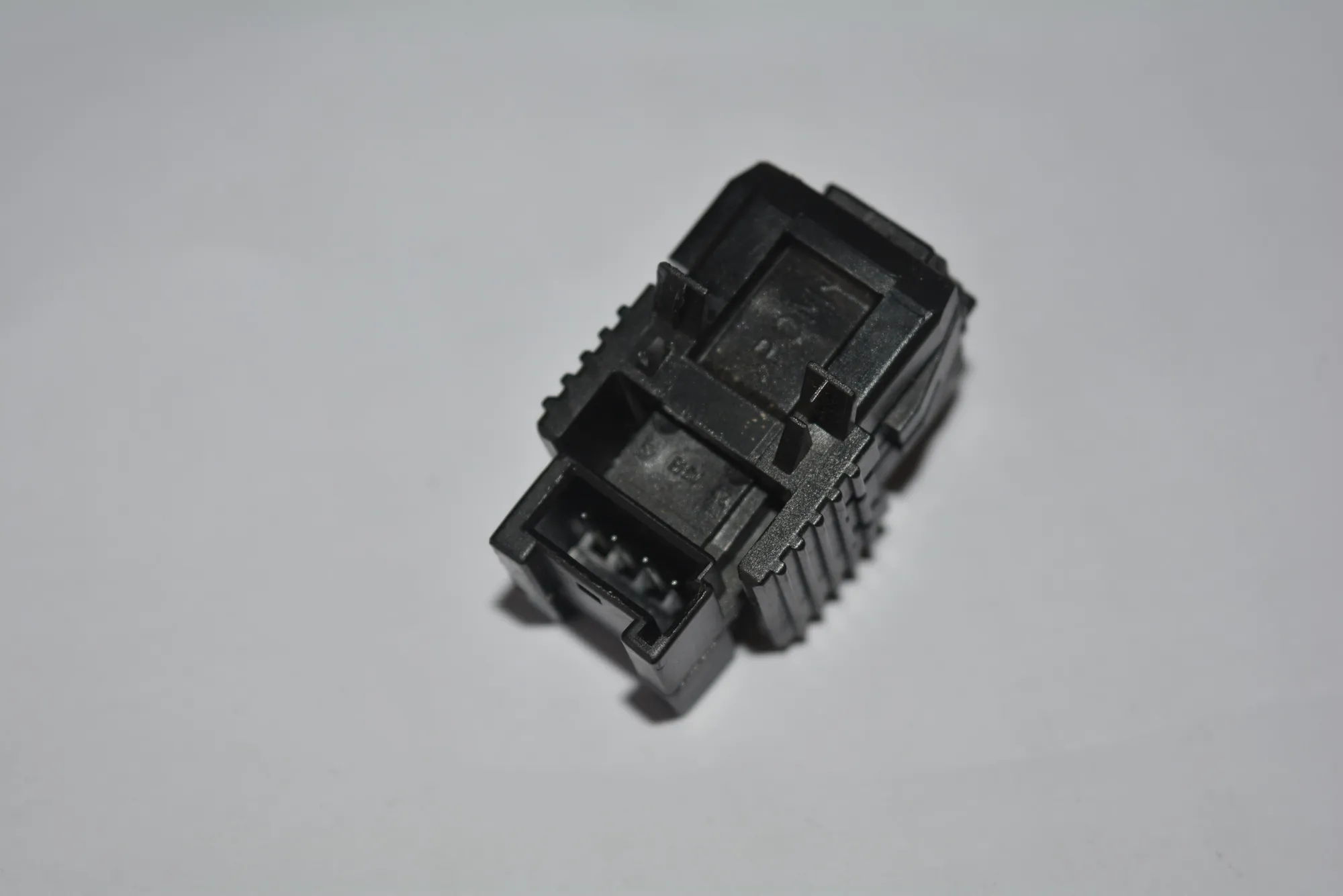 Other Control Units – OEM 8372647 · BMW 7 (E38) 728 i, iL 2001 – 3