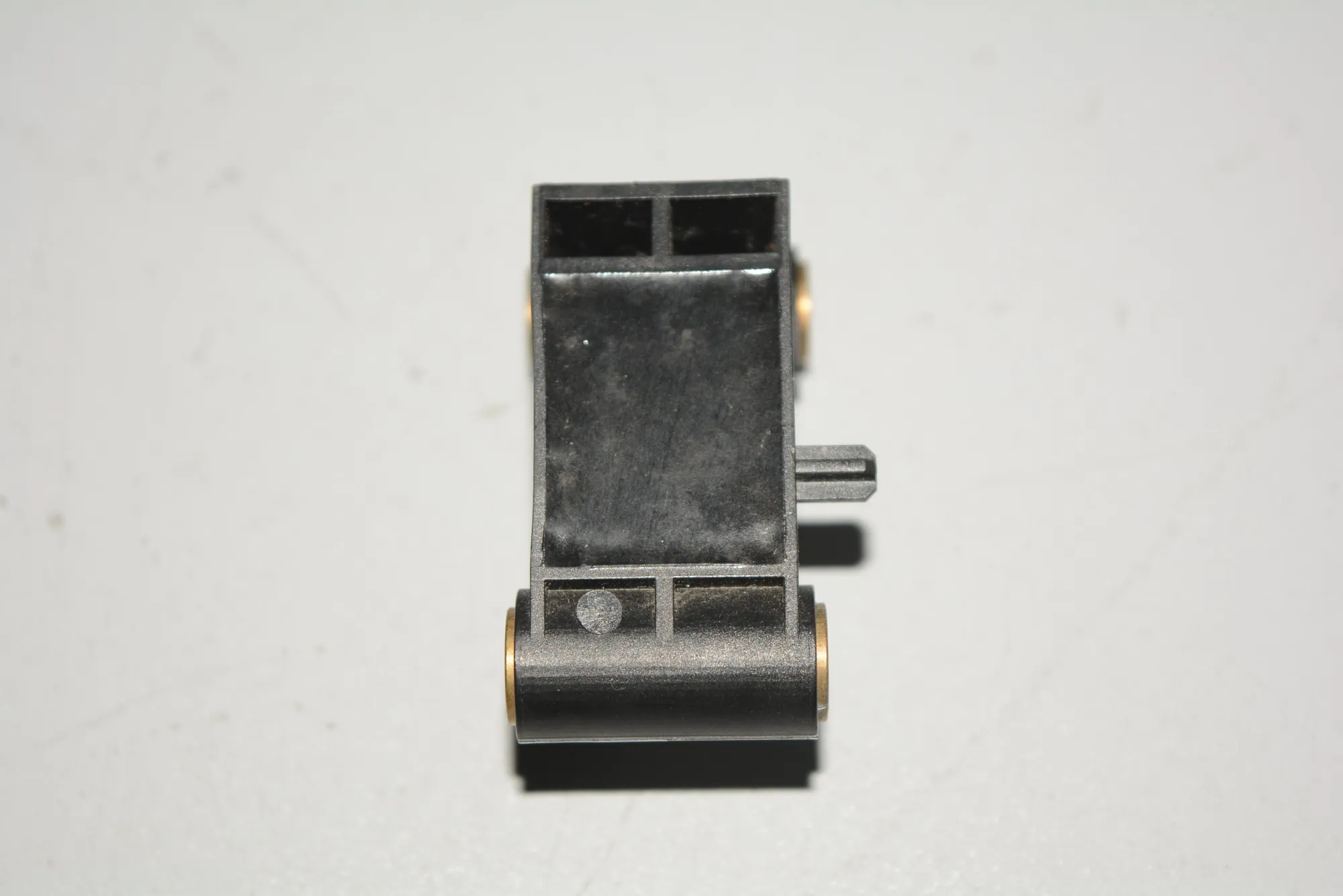 Left Side Impact Sensor – OEM 6977398 · BMW 5 Touring (E61) 530 d 2006 – 2