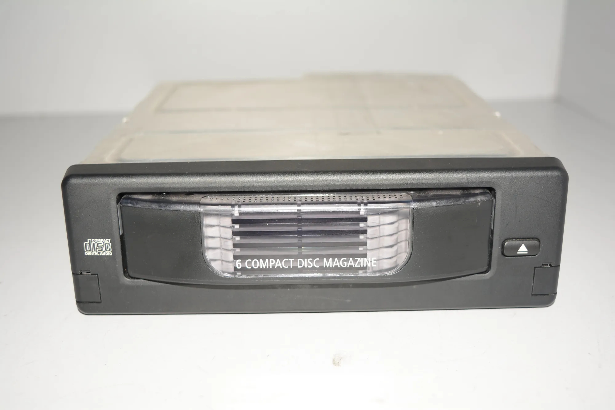 CD Changer – OEM 6986081 · BMW 5 Touring (E61) 530 d 2006 – 2