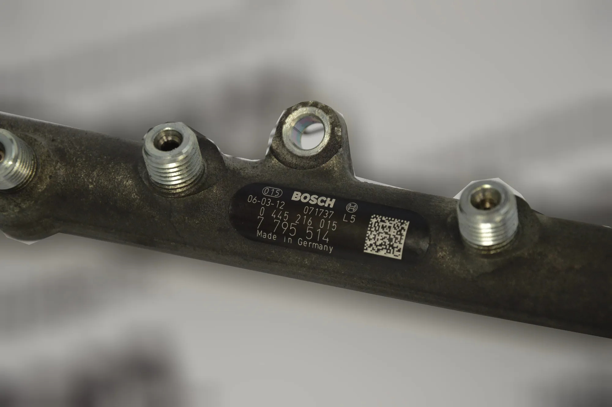 Fuel Rail – OEM 7795514BOSCH0445216015 · BMW 5 Touring (E61) 530 d 2006 – 3