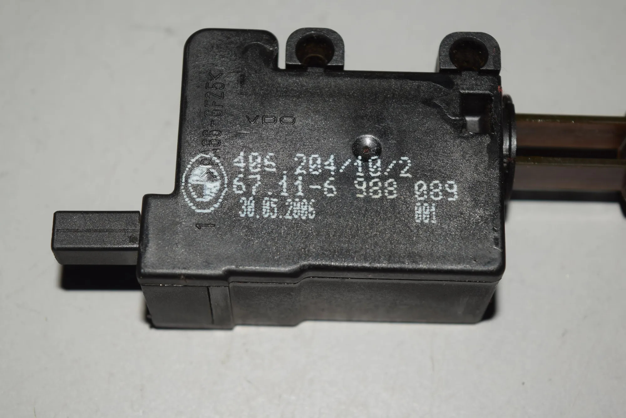 Other Control Units – OEM 6988089 · BMW 5 (E60) BMW 5 (E60) 525 d 2006