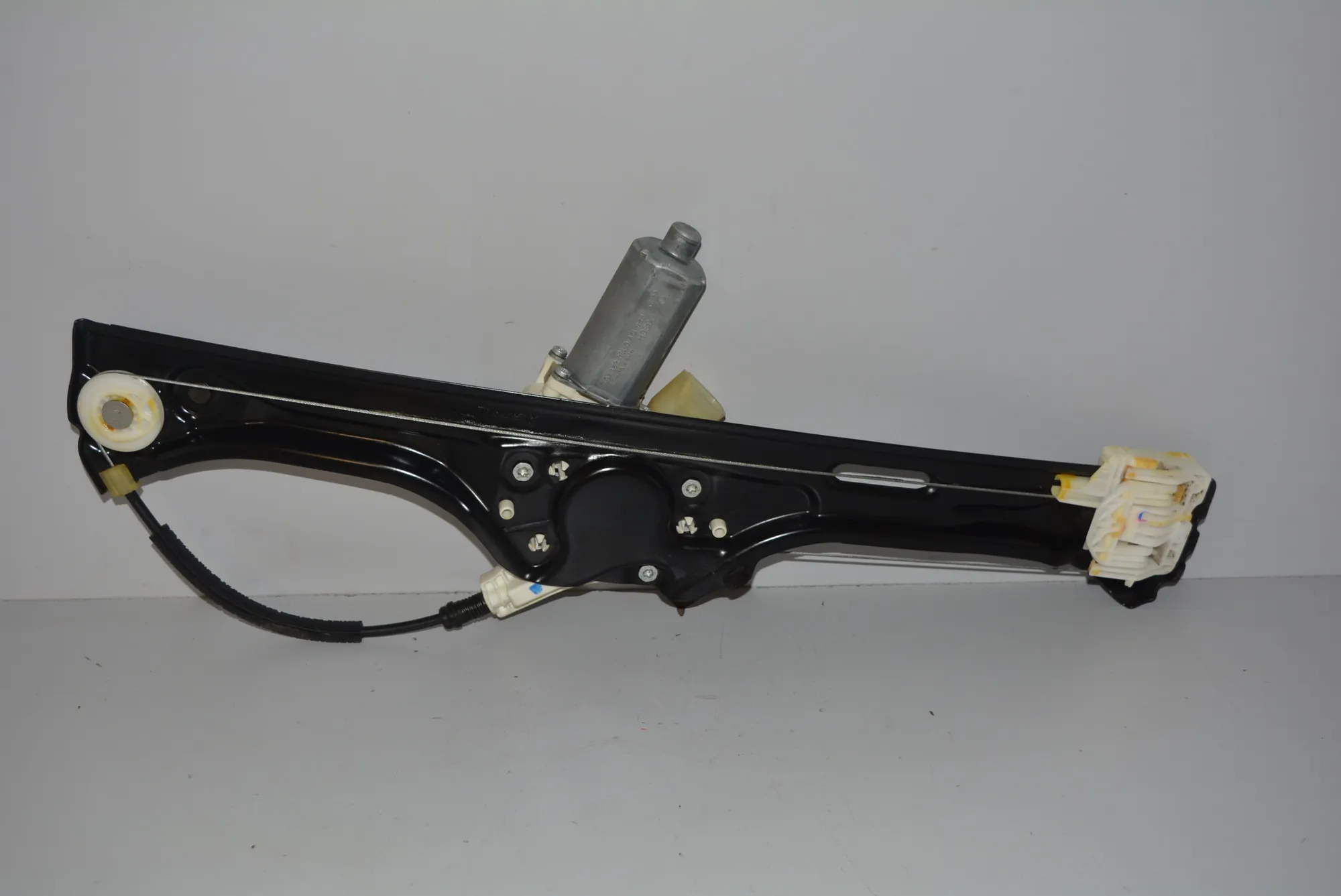 Rear Right Door Window Regulator – OEM 71370307166382 · BMW X5 (E70) BMW X5 (E70) 2007 – 3
