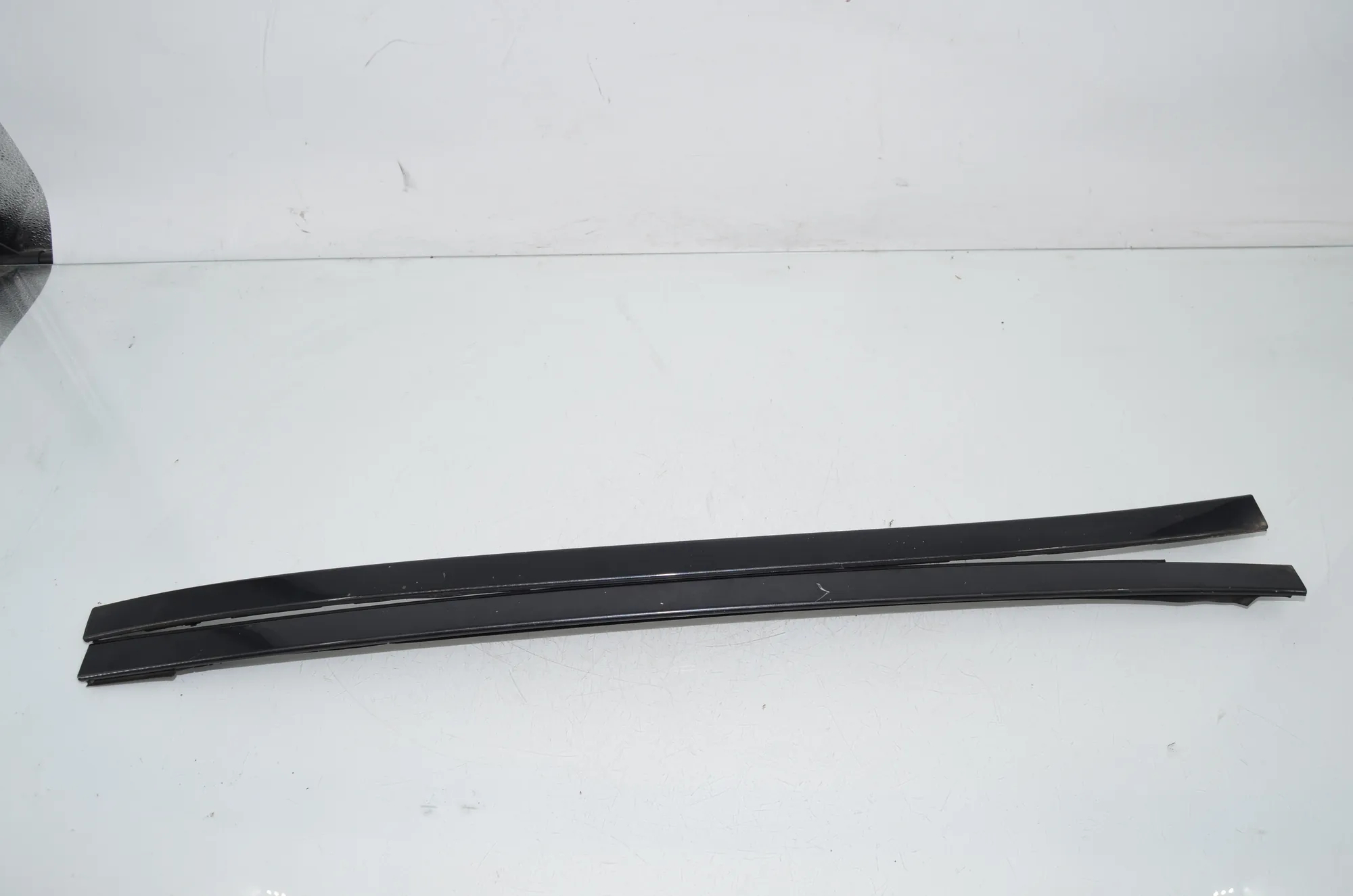 Front Windshield Trim – OEM 7362463 · BMW 5 Touring (F11) 530 d xDrive 2012