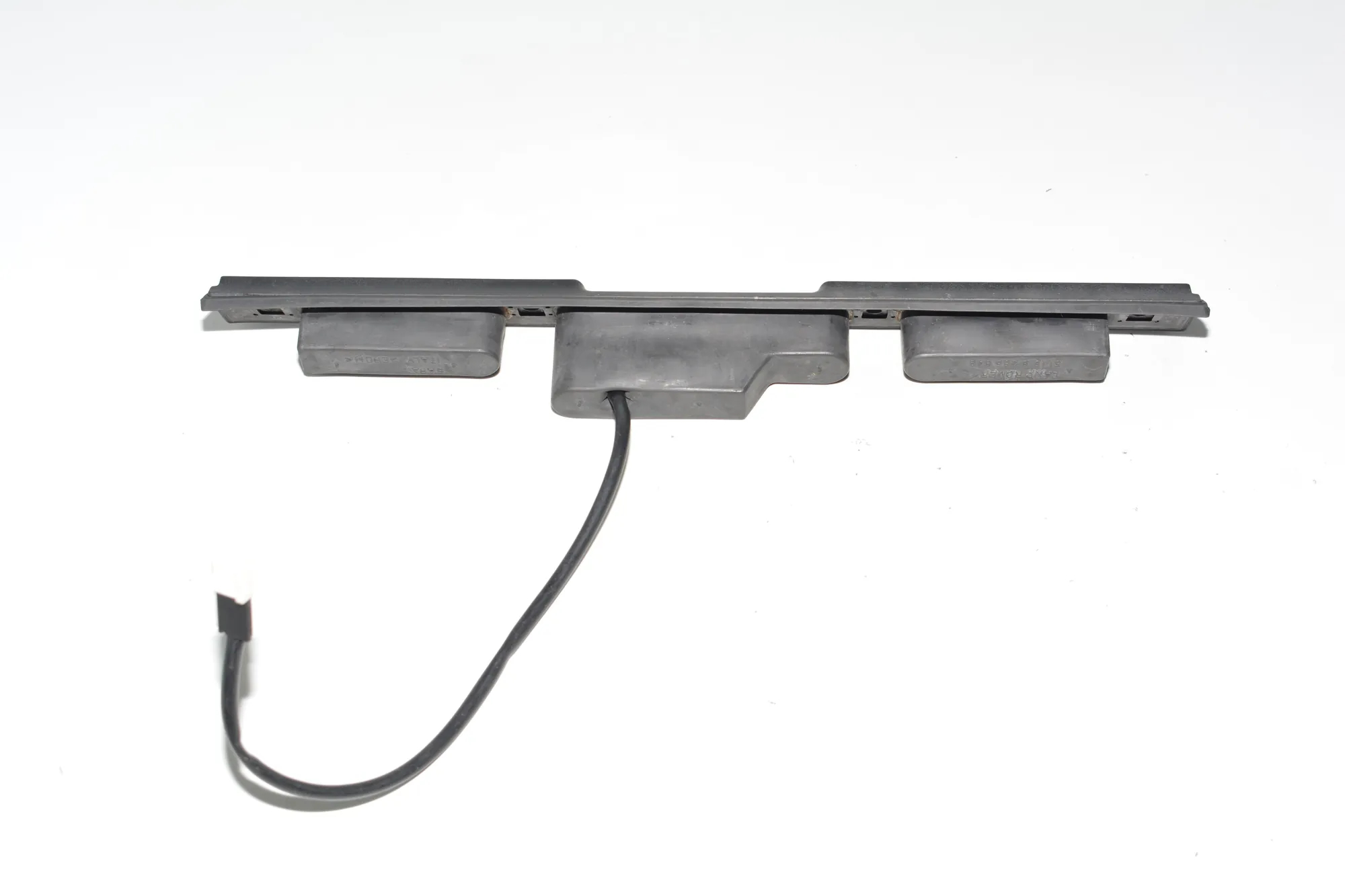 License Plate Lights – OEM 8265649 · LAND ROVER RANGE ROVER III (L322) LAND ROVER RANGE ROVER III (L322) 4.4 4x4 2002 – 5