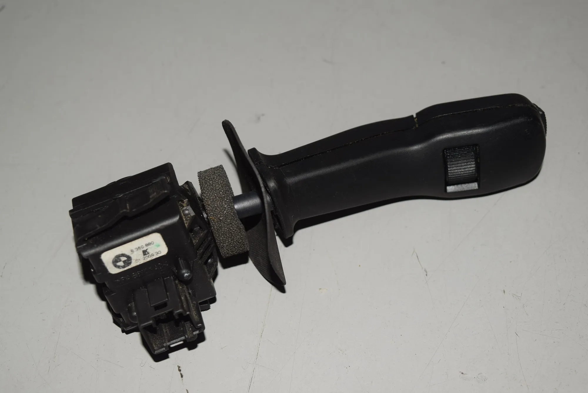 Indicator Wiper Stalk Switch – OEM 8360880 · BMW 5 Touring (E39) BMW 5 Touring (E39) 2000