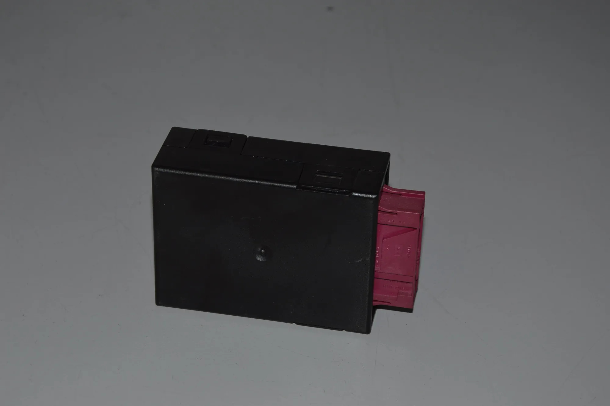 Other Control Units – OEM 8375964 · BMW 5 Touring (E39) BMW 5 Touring (E39) 530 d 1999