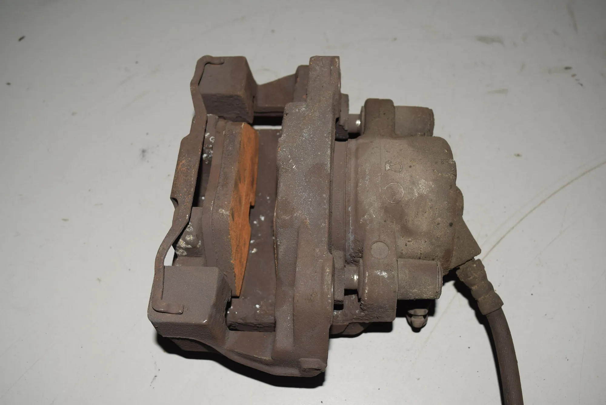 Front Left Brake Caliper · BMW 5 (E39) BMW 5 (E39) 525 i 2000 – 2