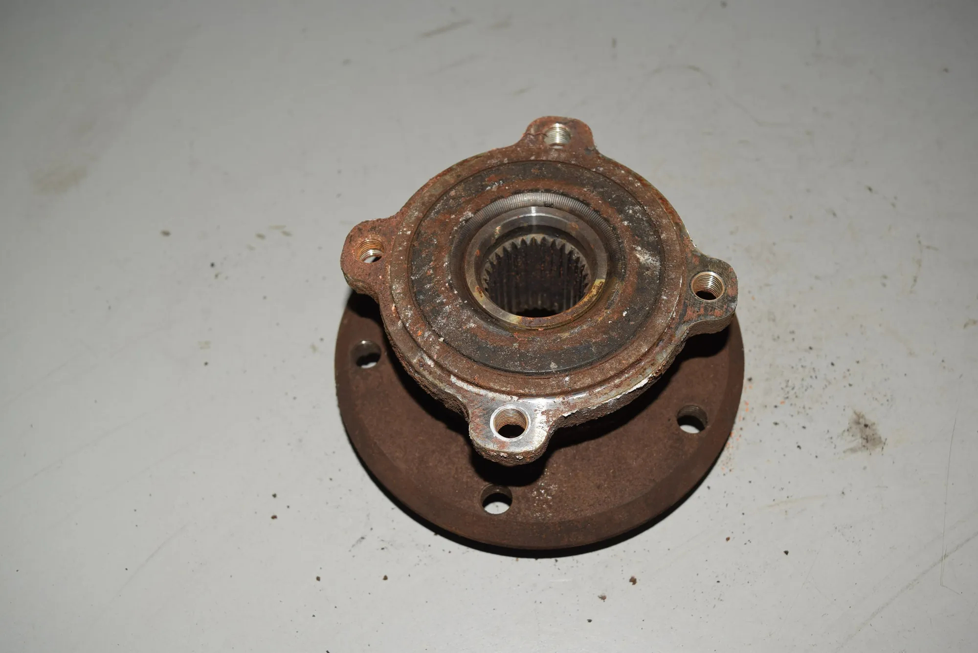 Rear Right Wheel Bearing · BMW 5 (E39) BMW 5 (E39) 530 i 2000 – 2