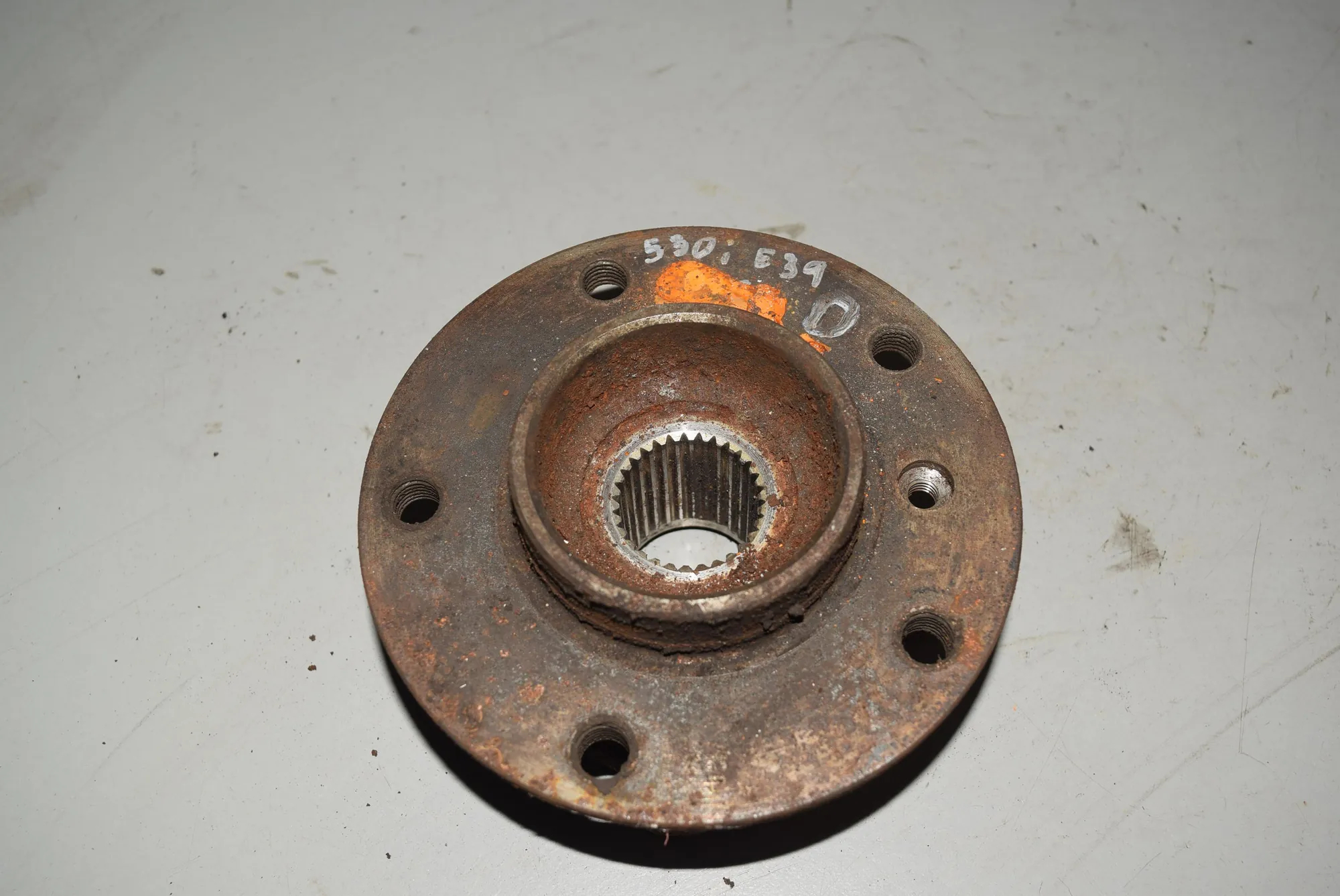 Rear Right Wheel Bearing · BMW 5 (E39) BMW 5 (E39) 530 i 2000