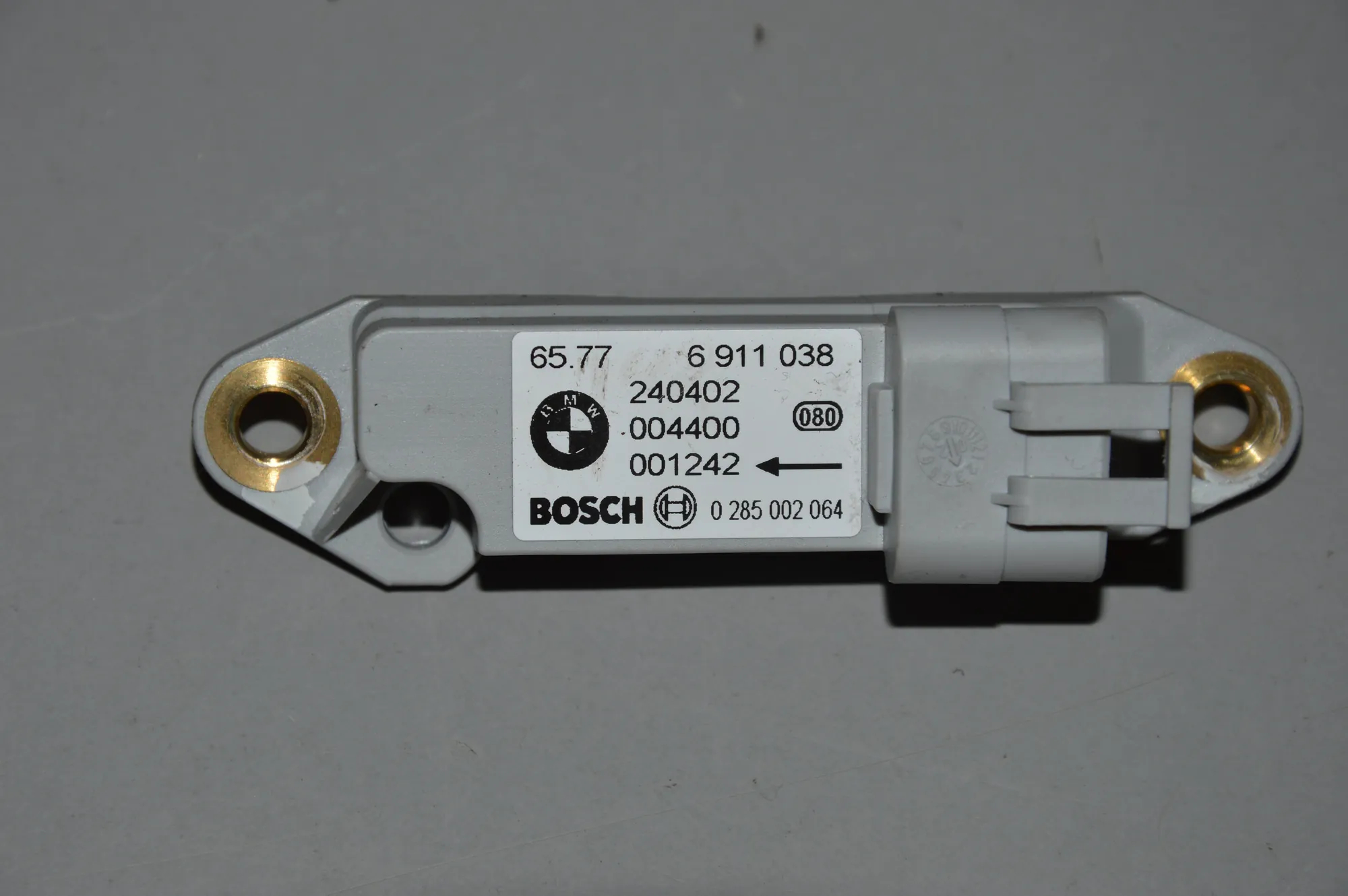 Right Side Impact Sensor – OEM 6911038 · BMW X5 (E53) 4.6 is 2002 – 3